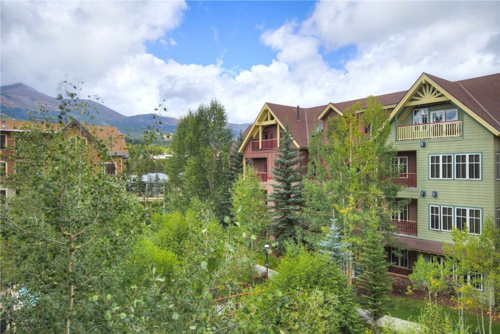 קוֹנדוֹמִינִיוֹן ב Breckenridge, Colorado 11142729