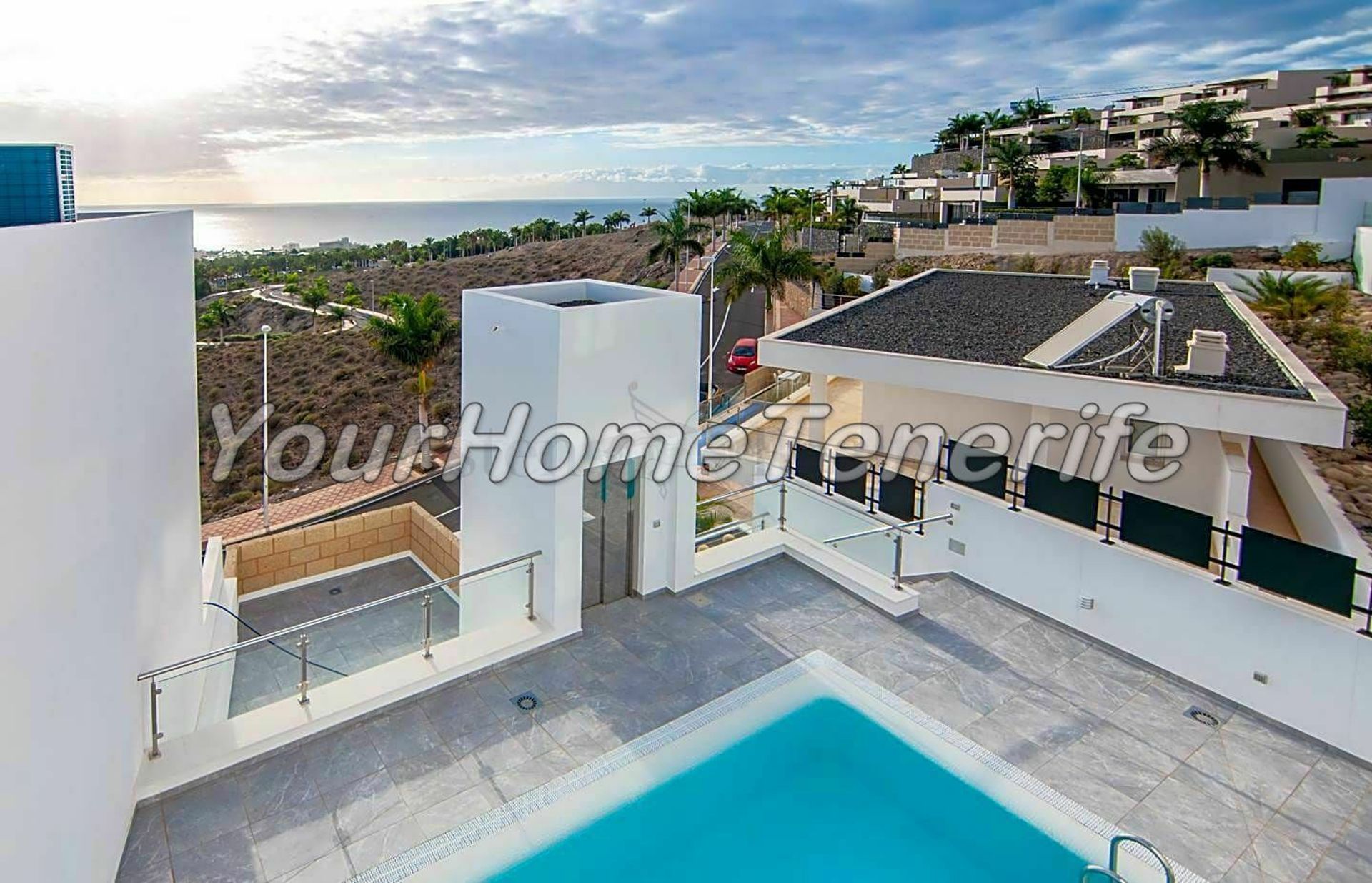 Condominium in Los Cristianos, Canary Islands 11142827