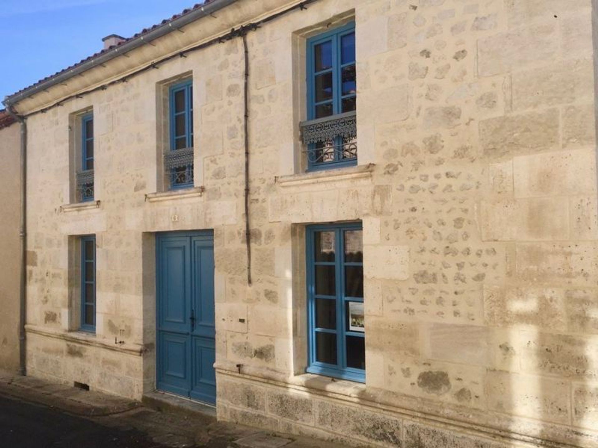 Rumah di Aubeterre-sur-Dronne, Nouvelle-Aquitaine 11143210