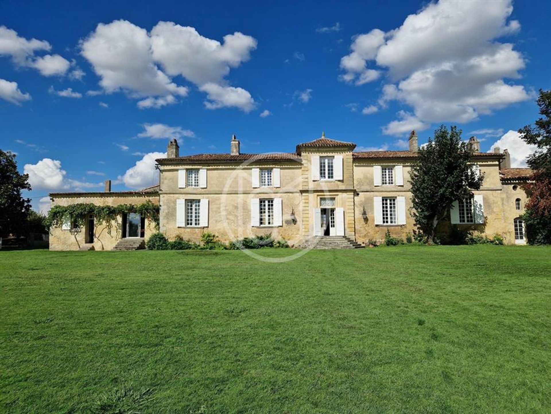 House in Cénac, Nouvelle-Aquitaine 11143258