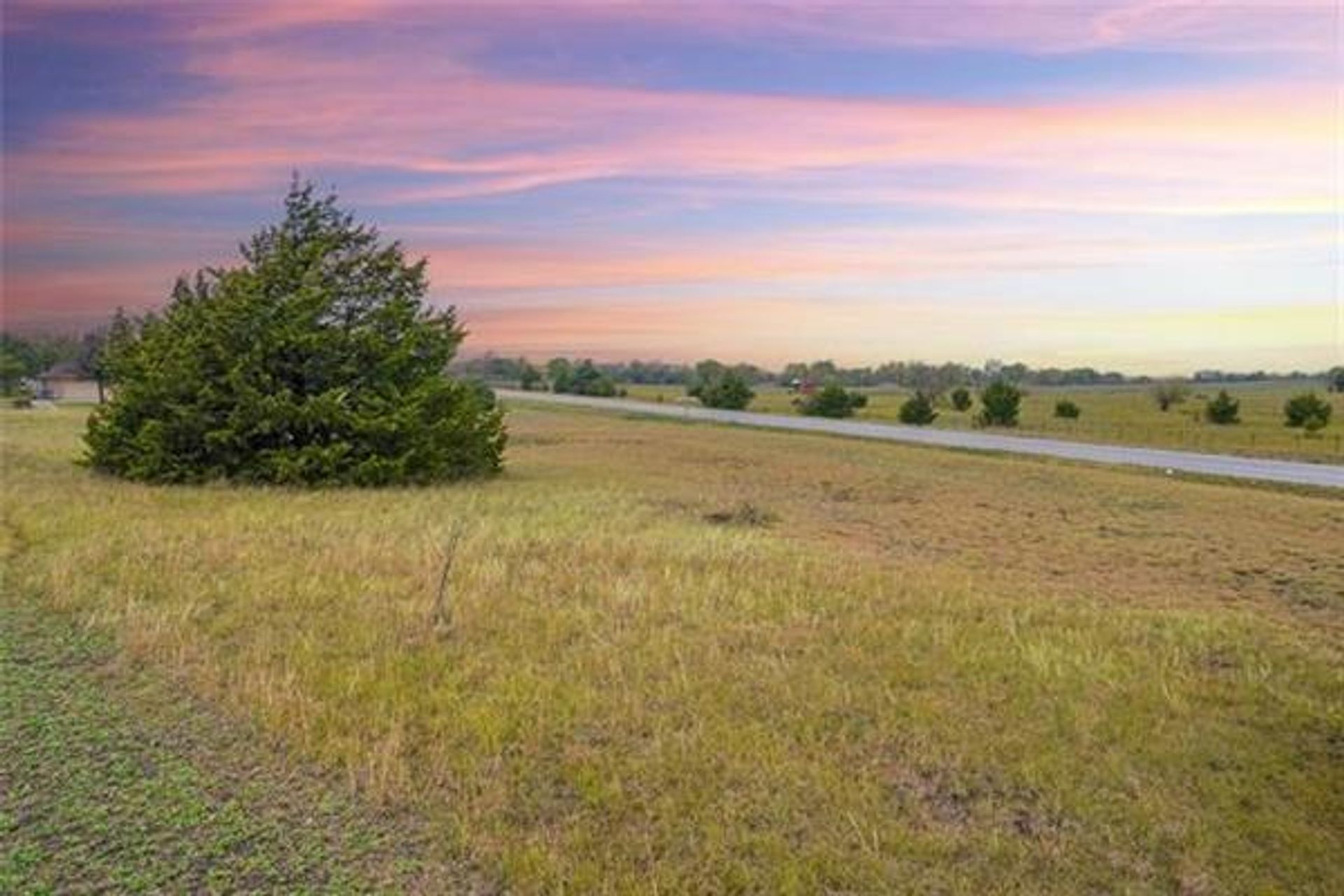 rumah dalam Van Alstyne, Texas 11143775