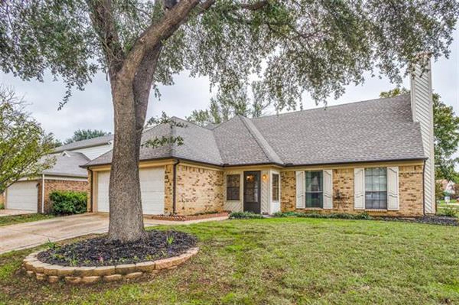 House in Flower Mound, Texas 11143803