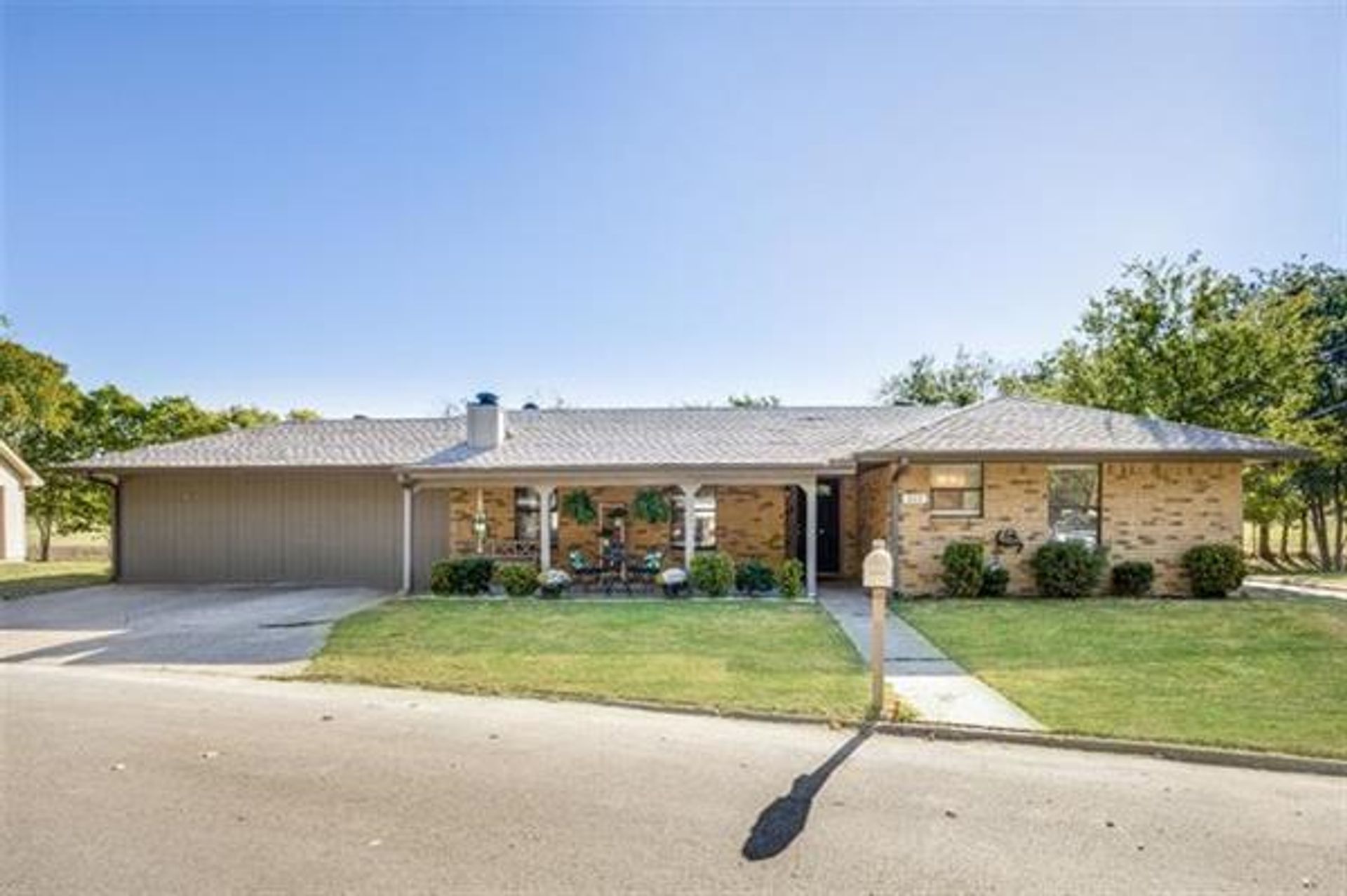 House in Kemp, Texas 11143900