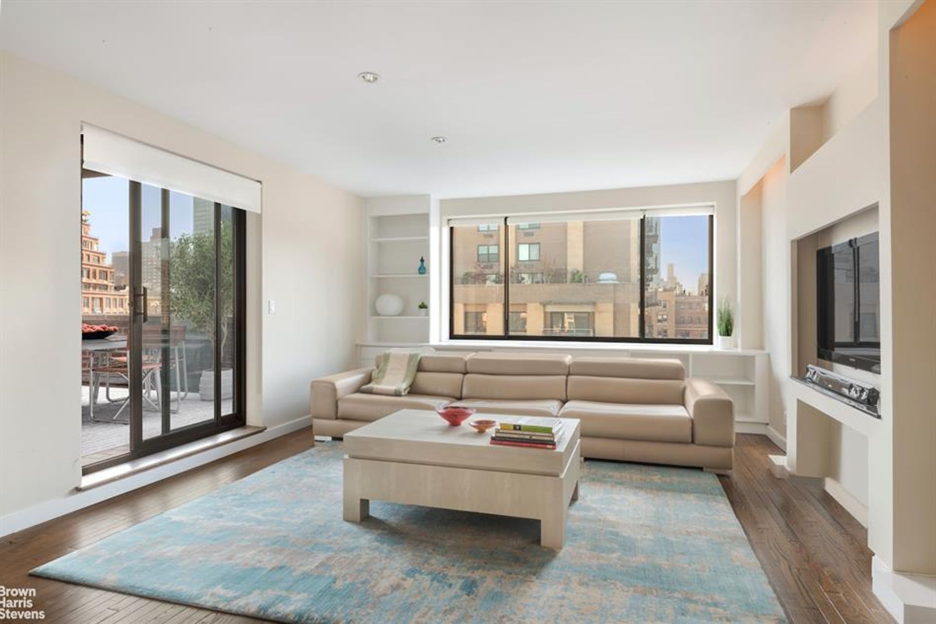 Condominium in Manhattan, New York 11144747