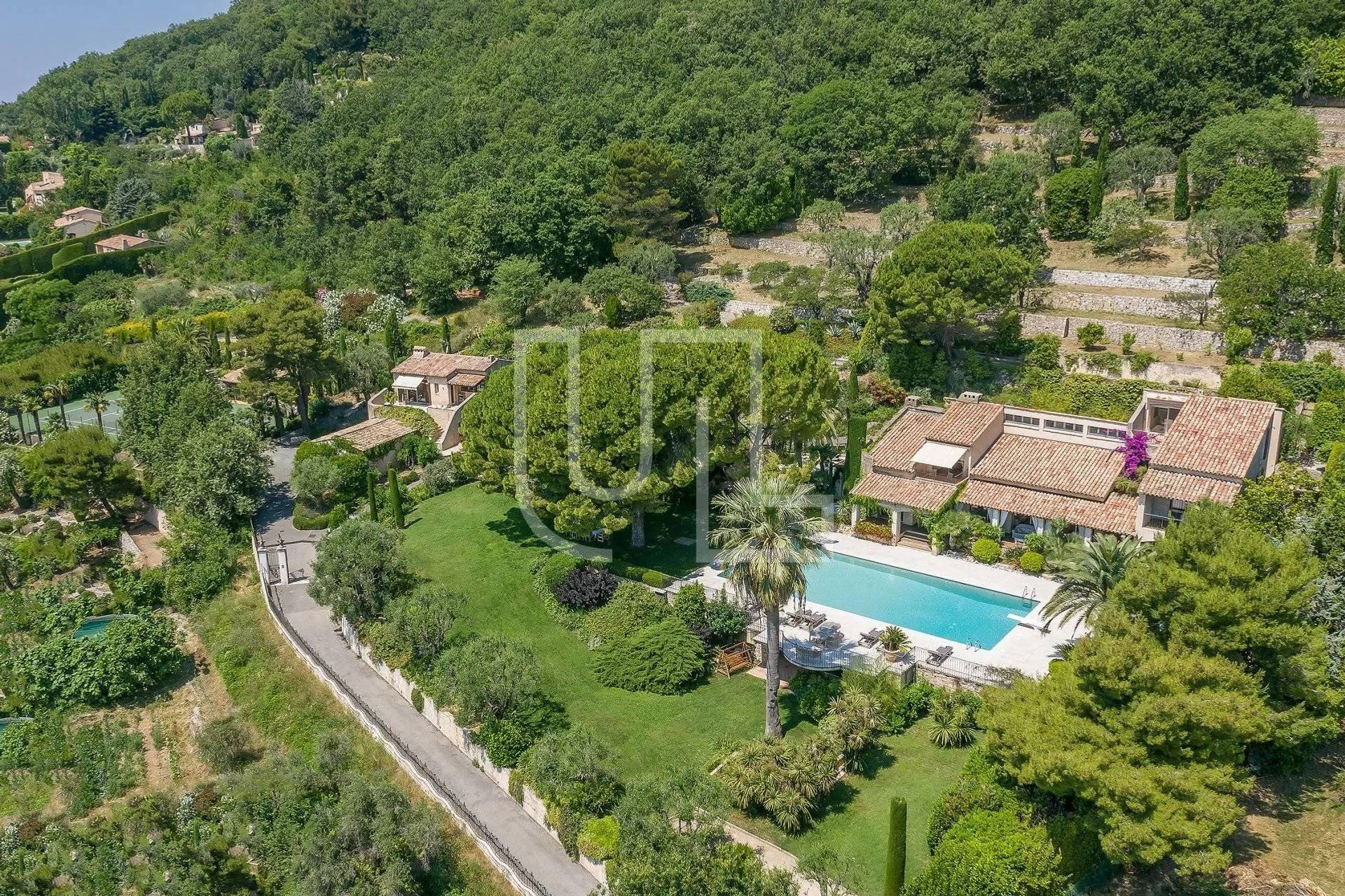 жилой дом в Vence, Provence-Alpes-Côte d'Azur 11144948