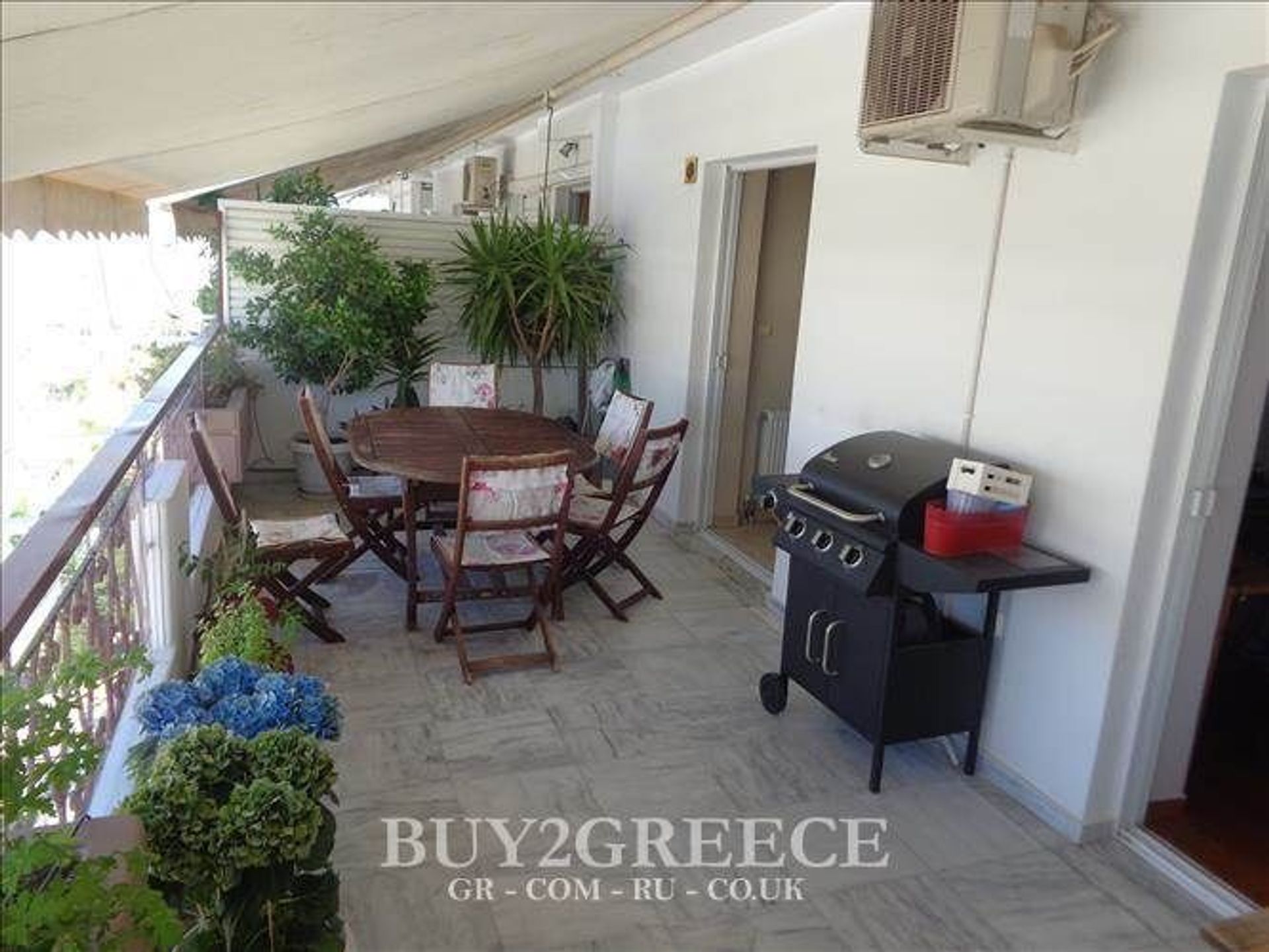 Condominium in Athina,  11145395