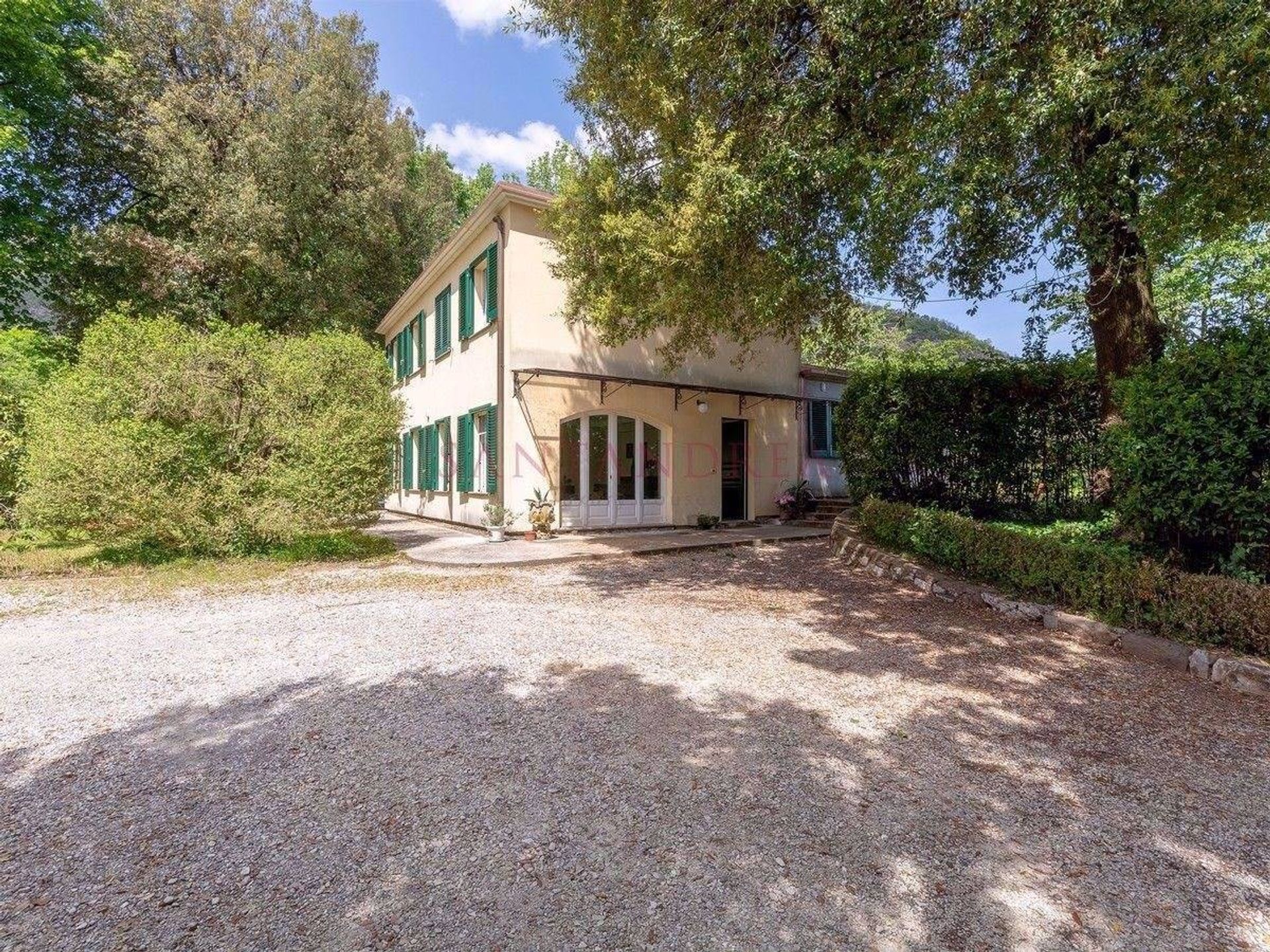 Rumah di Lucca, Toscana 11145427