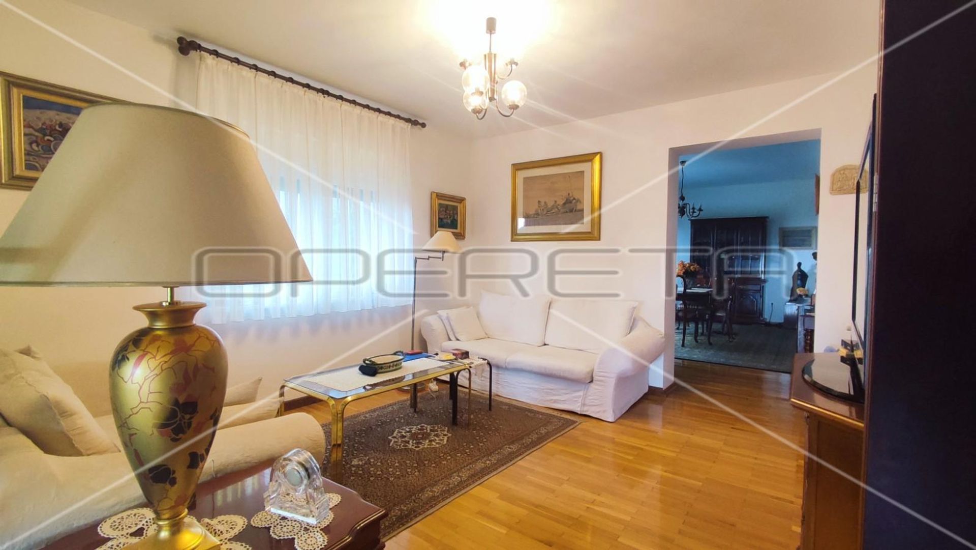 casa en Gracani, Zagreb, Graduado 11145833