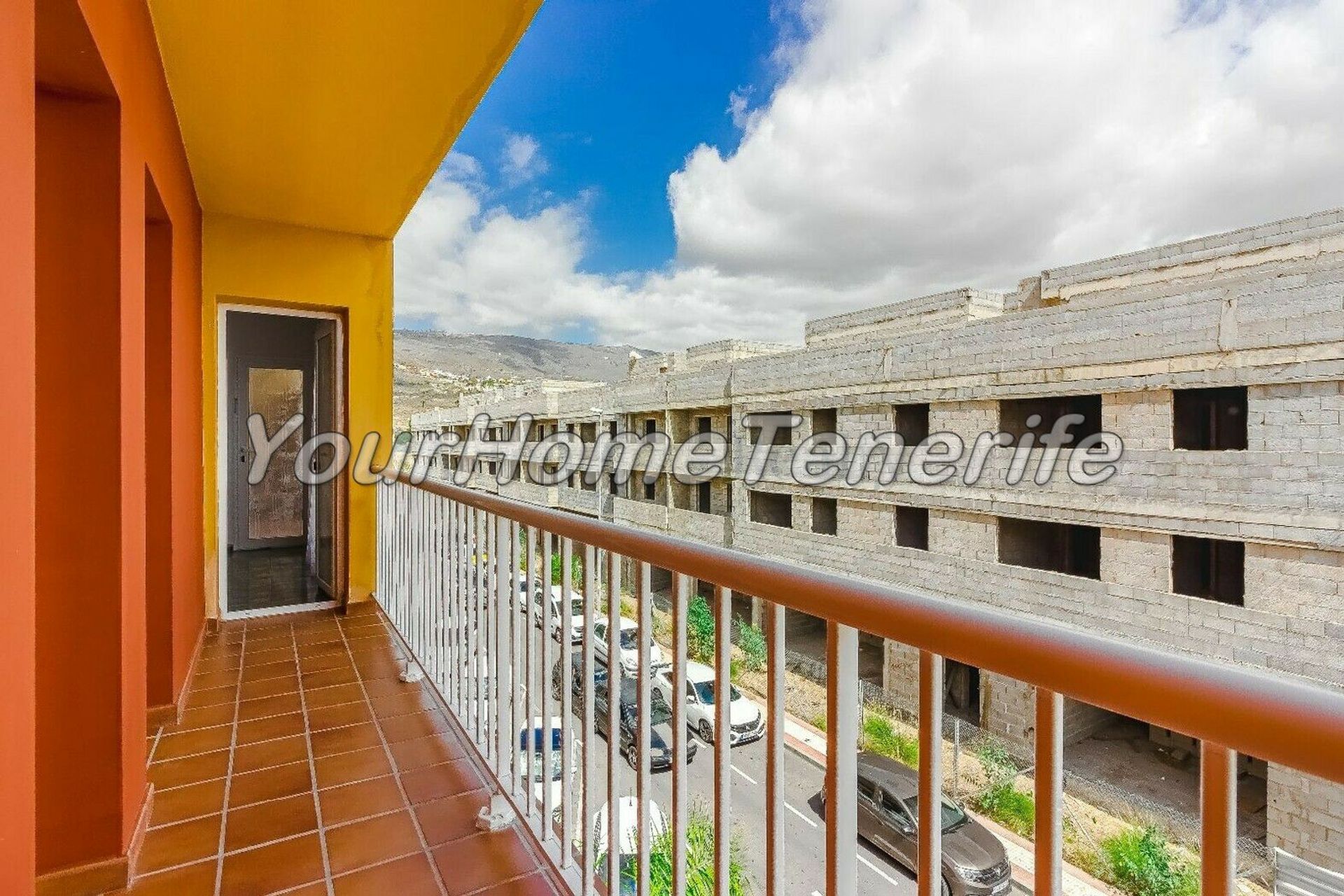 Condominium in Arona, Canarias 11146819