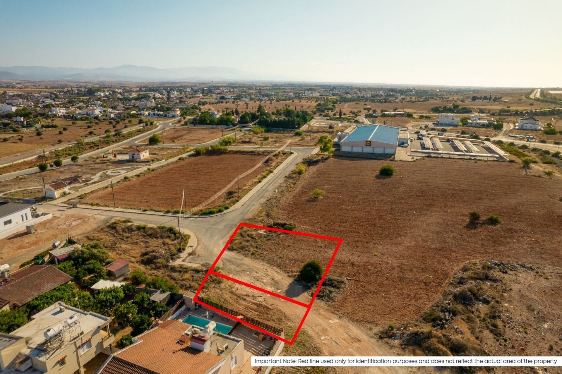 Tierra en Kokkinotrimithia, Nicosia 11147662