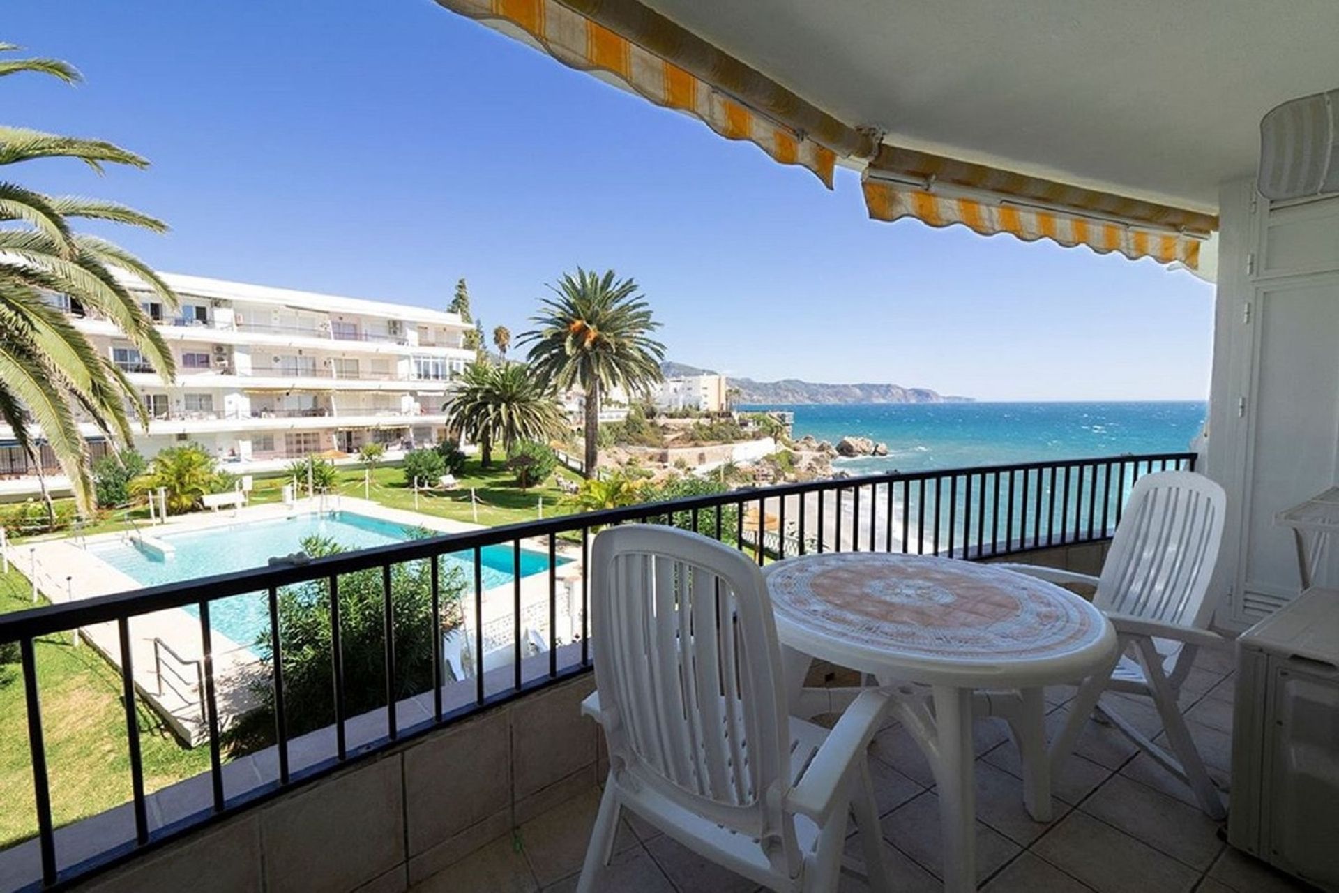 Condominium in Frigiliana, Andalusië 11148872