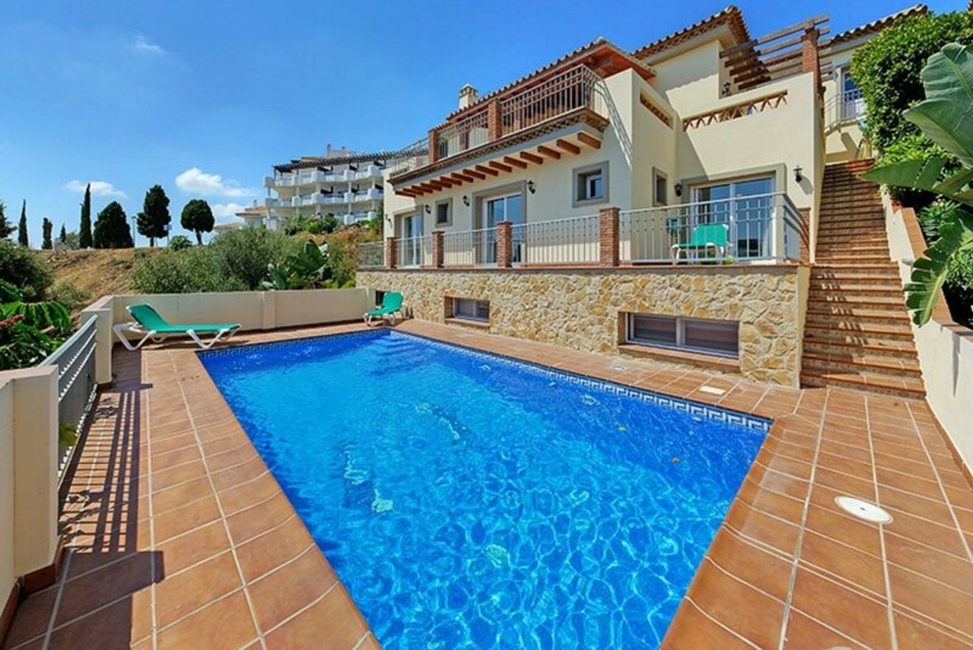 Casa nel Fuengirola, Andalusia 11149036