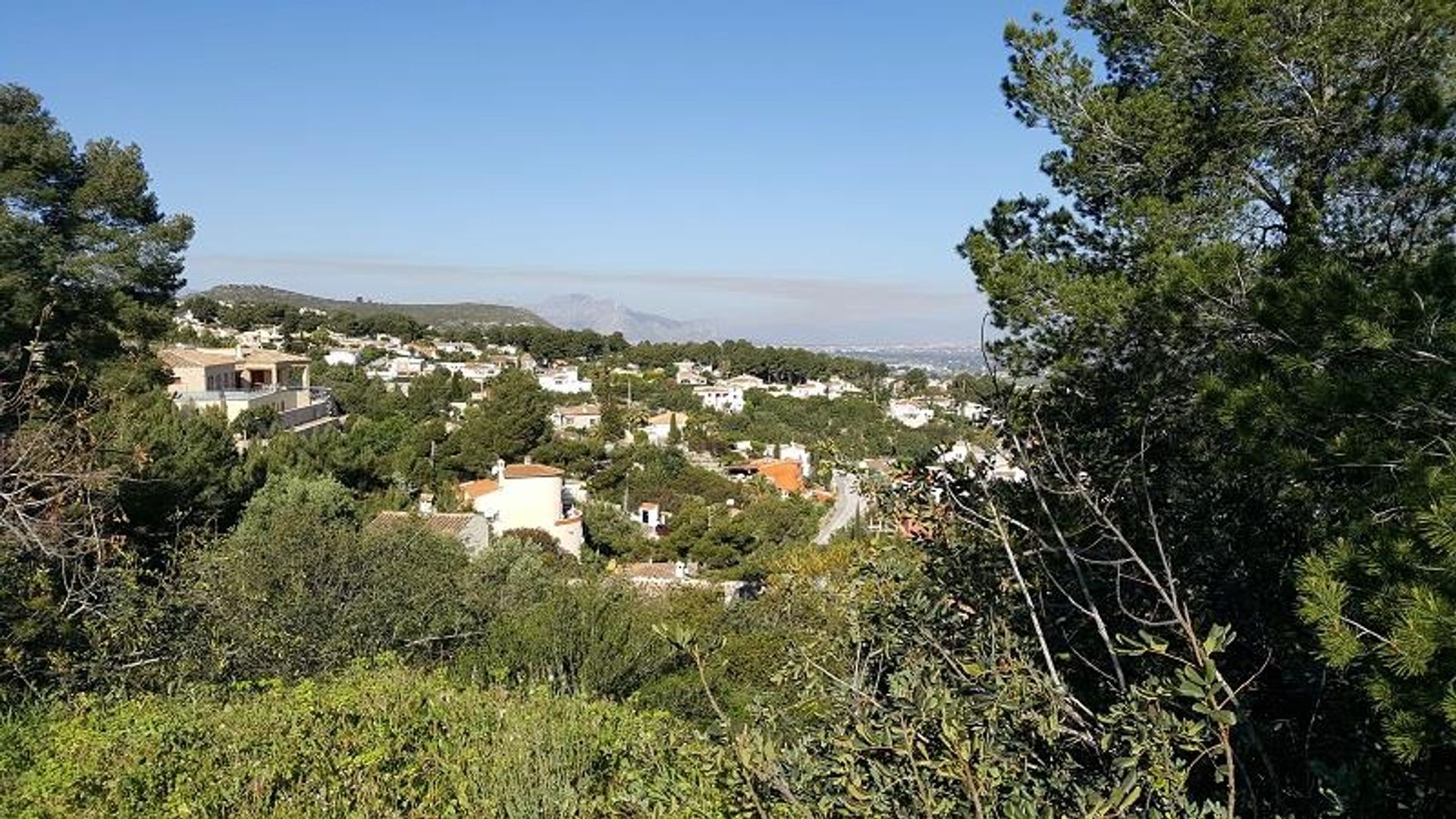 Land in Dénia, Comunidad Valenciana 11149640