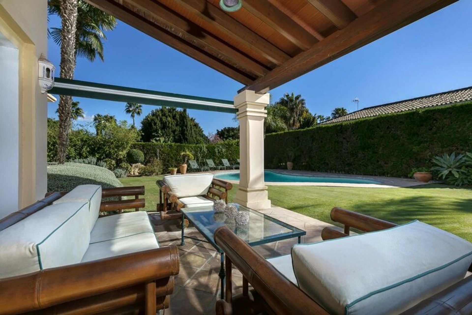 rumah dalam Estepona, Andalucía 11151356