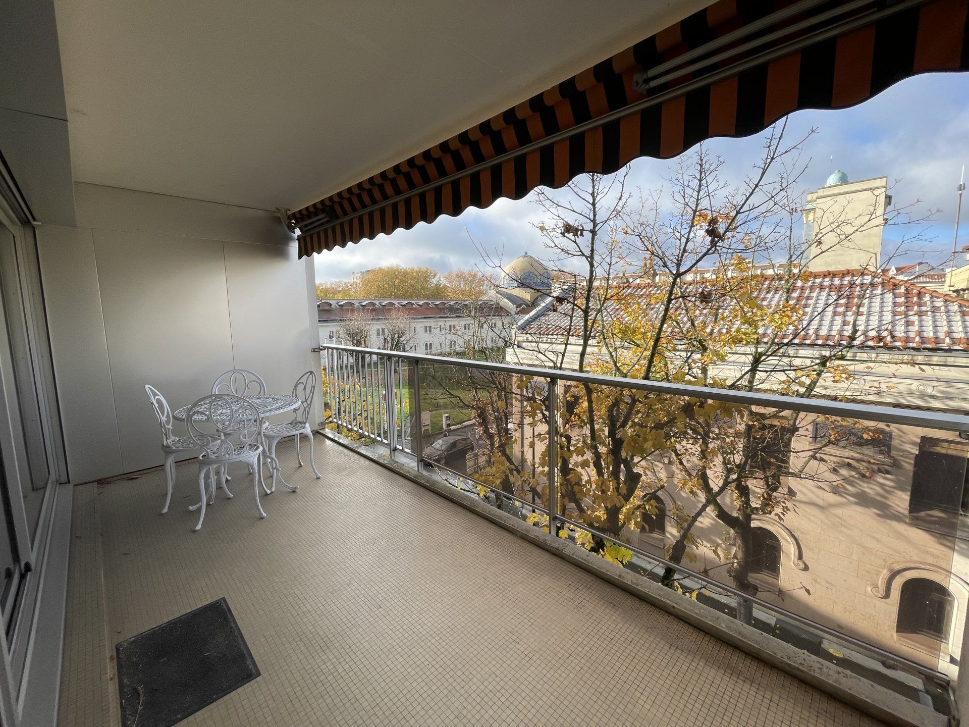 Condominio nel Vichy, Auvergne-Rhone-Alpes 11151799