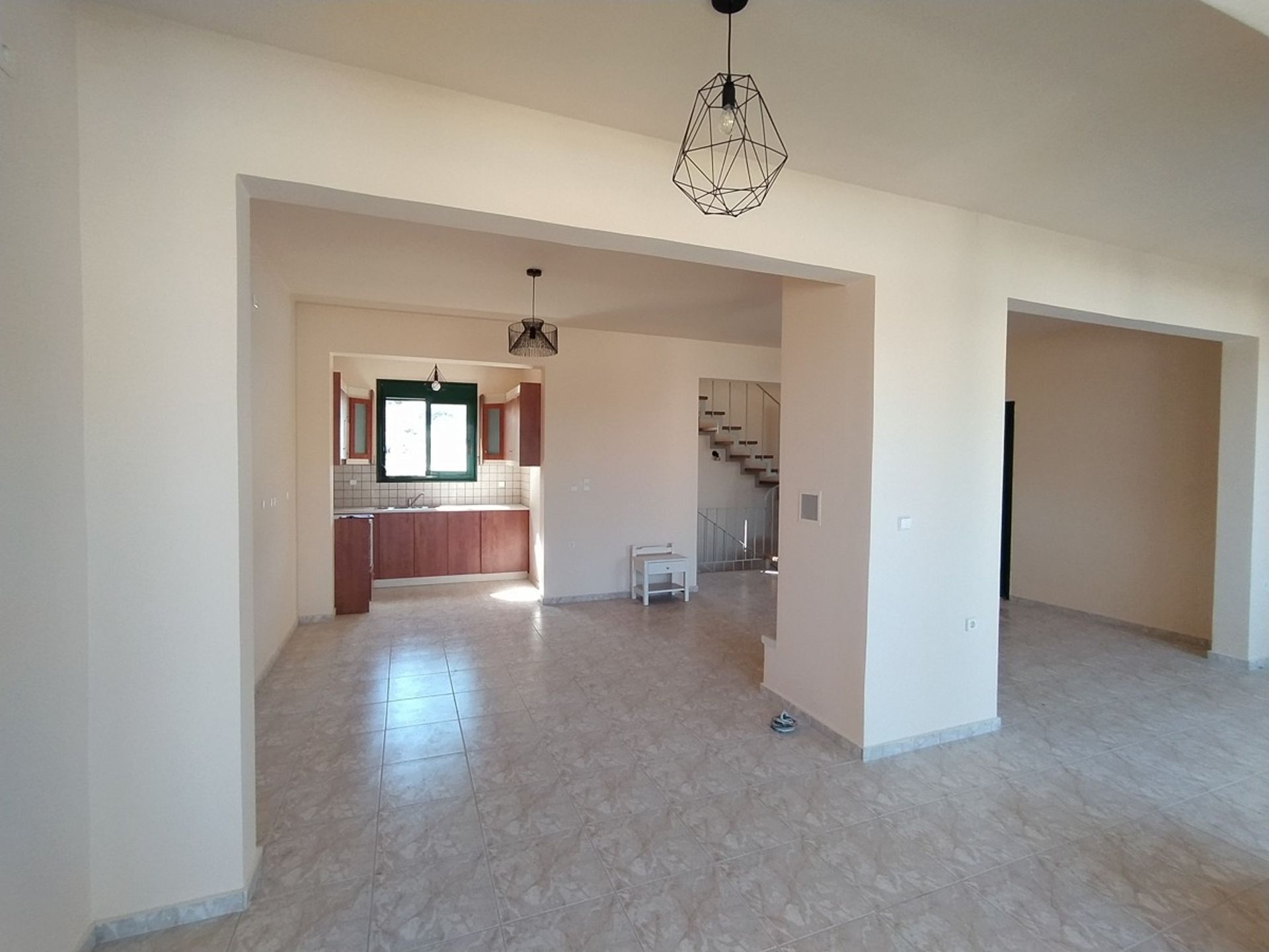 casa no Chania, Criti 11152223