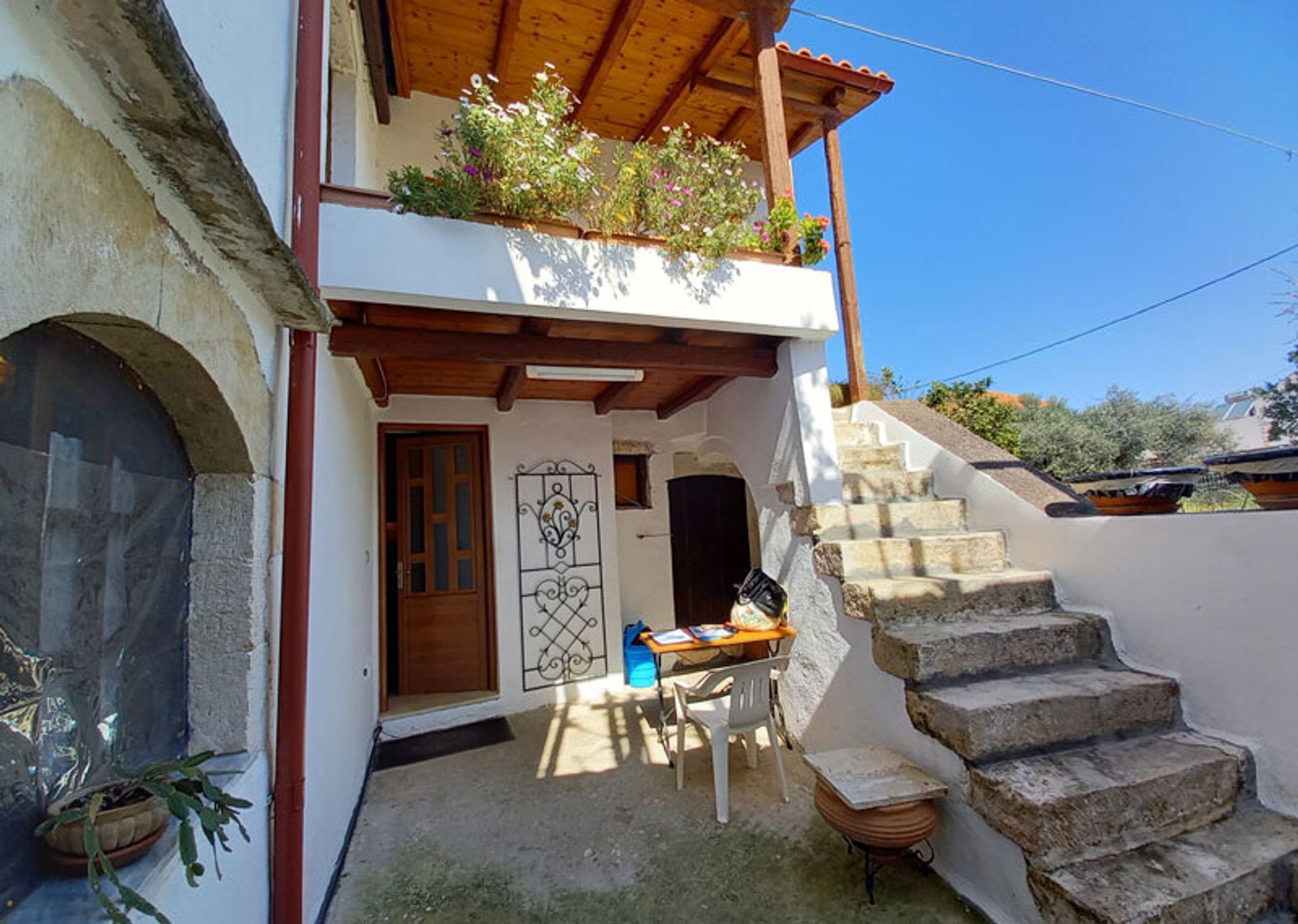 House in Chania,  11152231