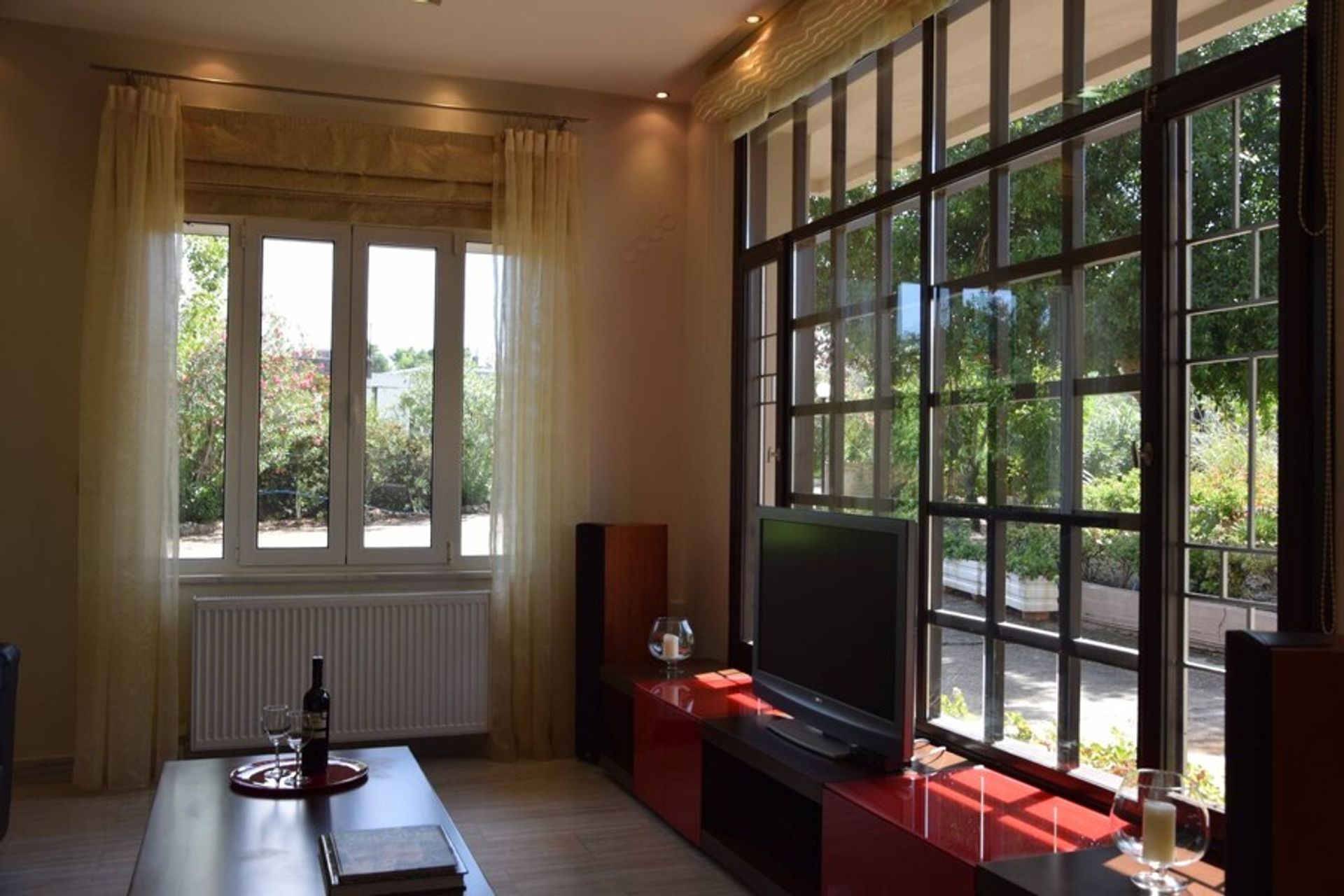 Condominio en Chania,  11152383