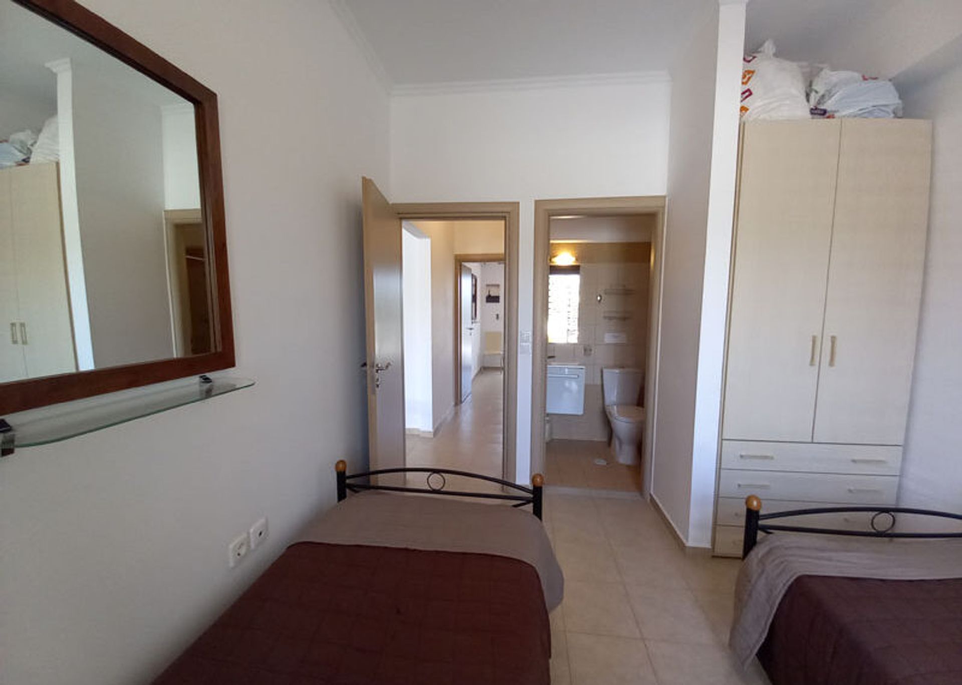 Condominio en Chania,  11152409