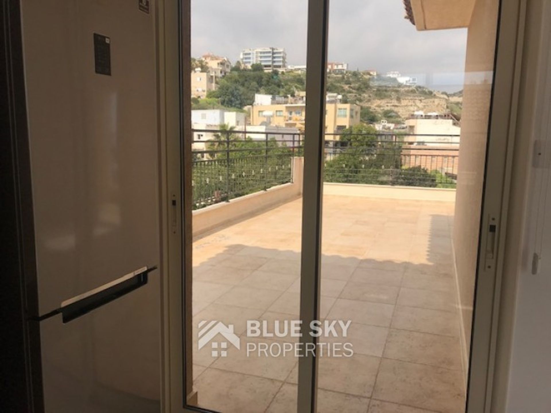 Condominium in Limassol, Lemesos 11152744