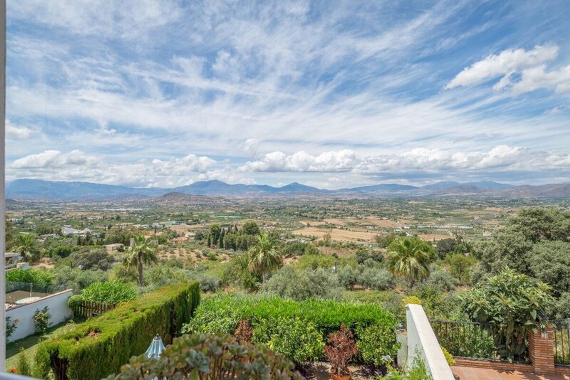 Casa nel Alhaurin el Grande, Andalusia 11153233