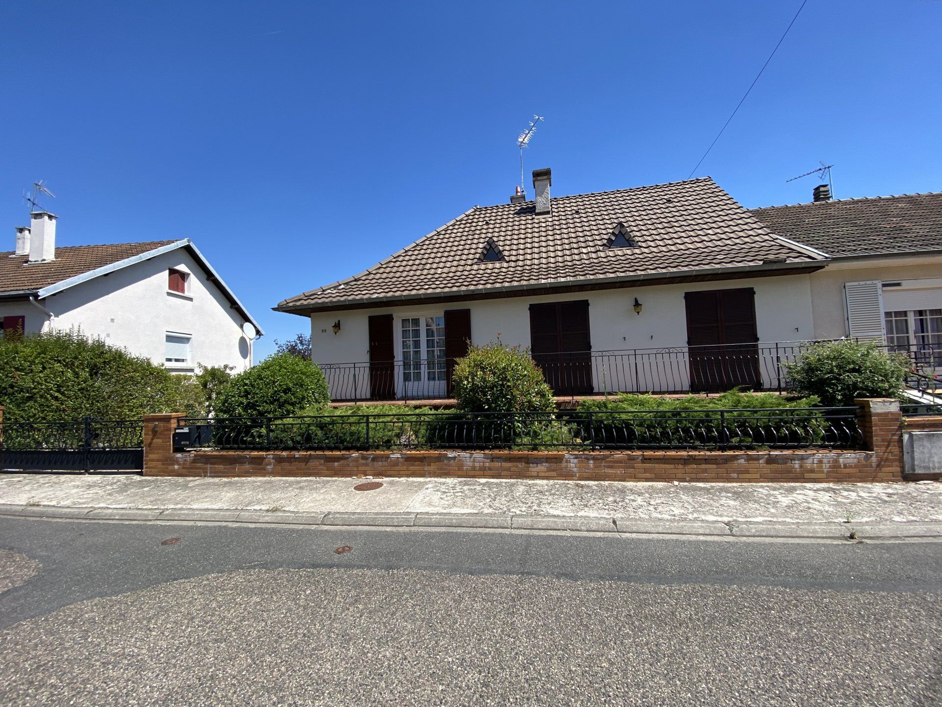 Casa nel Bellerive-sur-Allier, Auvergne-Rhone-Alpes 11153743