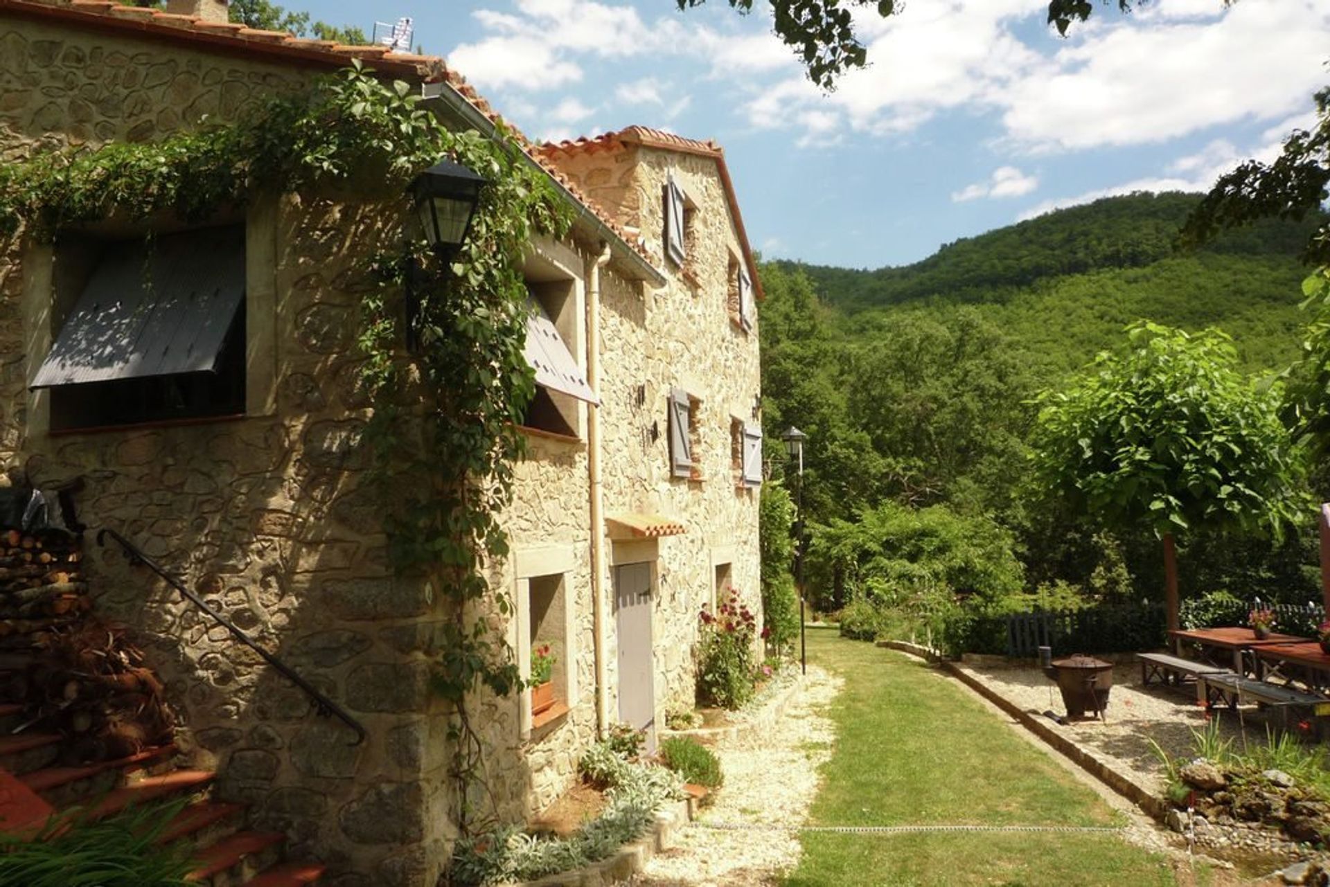 Commerciale nel Saint-Laurent-de-Cerdans, Pyrénées-Orientales 11153763