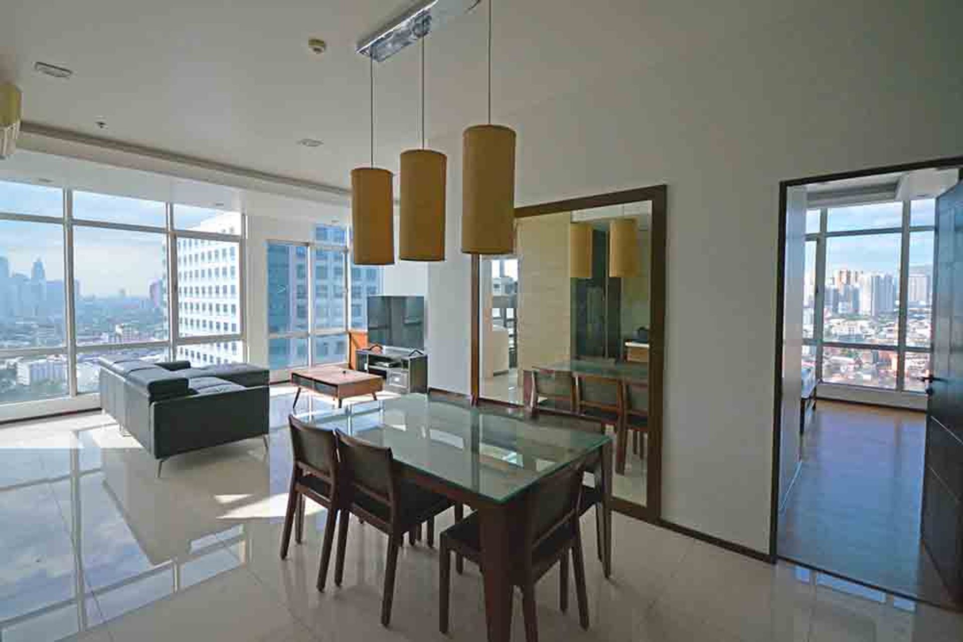 Condominium in Pinagkaisahan, Makati 11155091