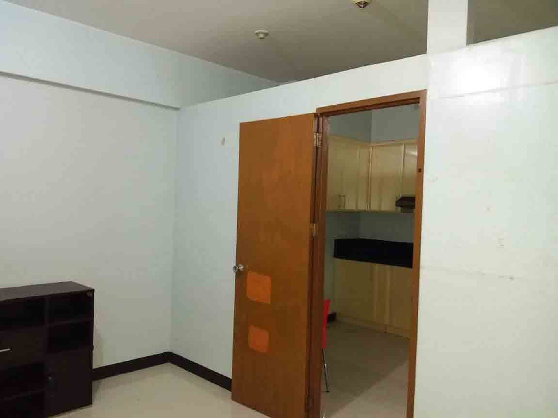 Osakehuoneisto sisään Eteläpuolella, Makati 11155483