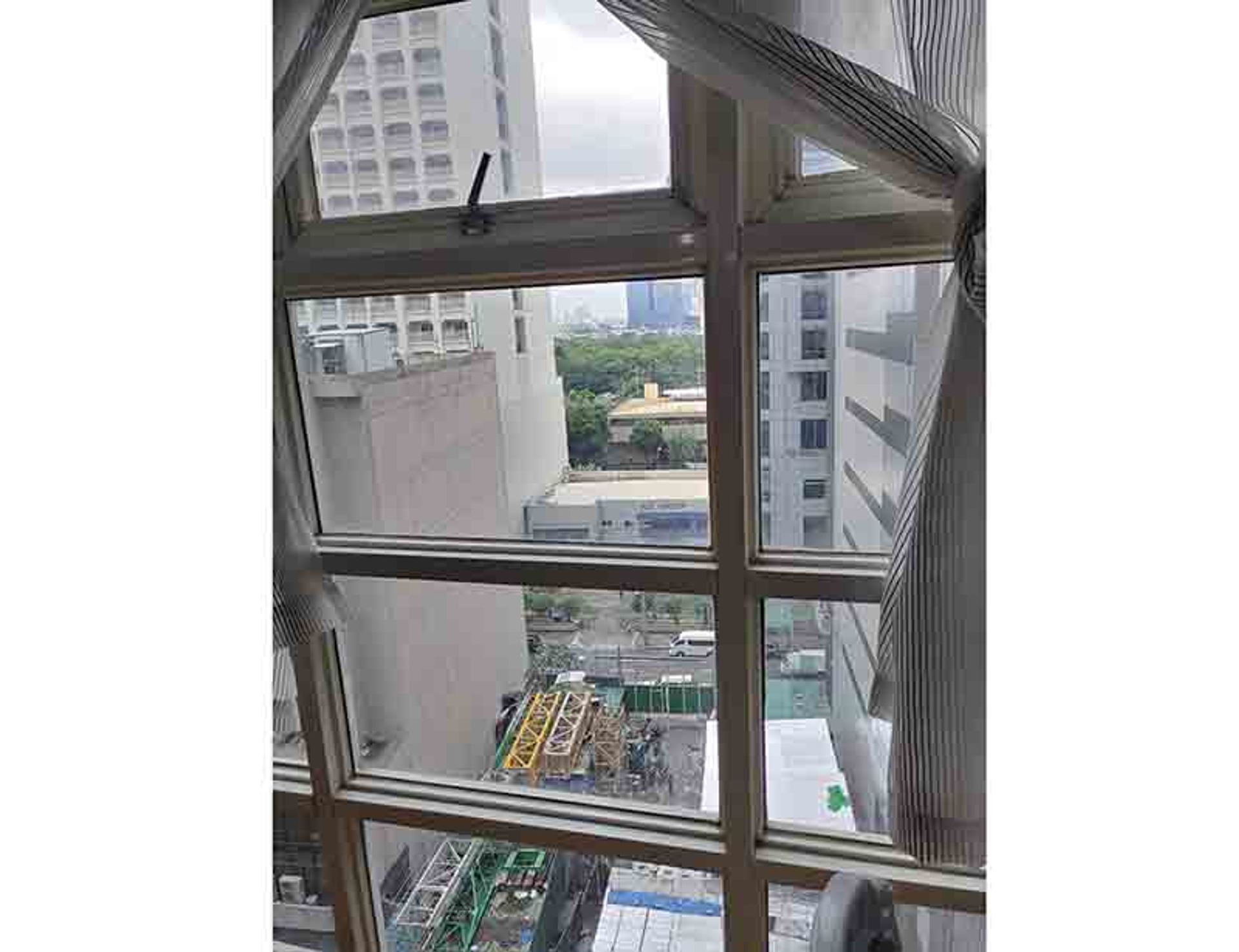 Condominium dans Urdaneta, Makati 11155485