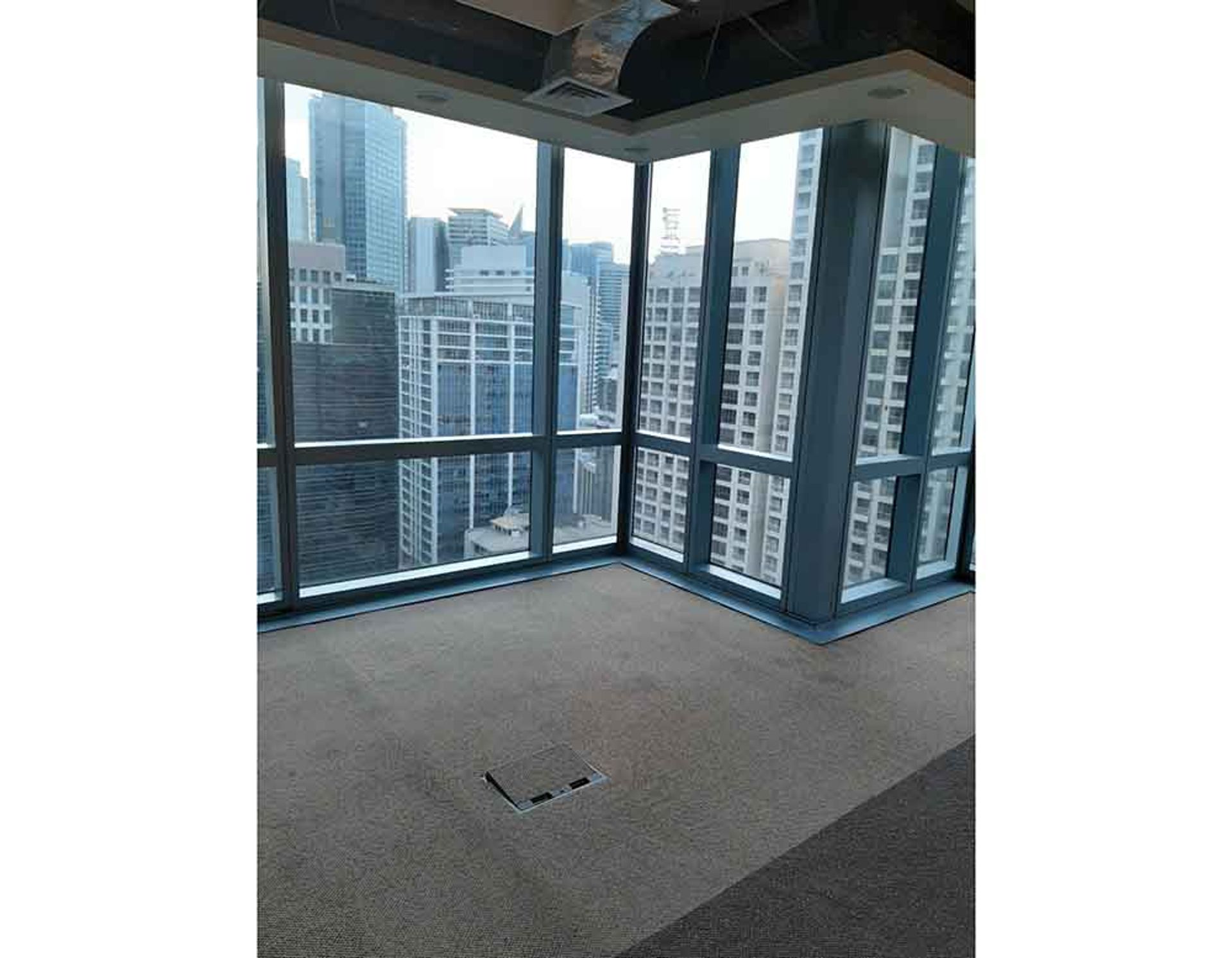 Büro im Urdaneta, Makati 11155578