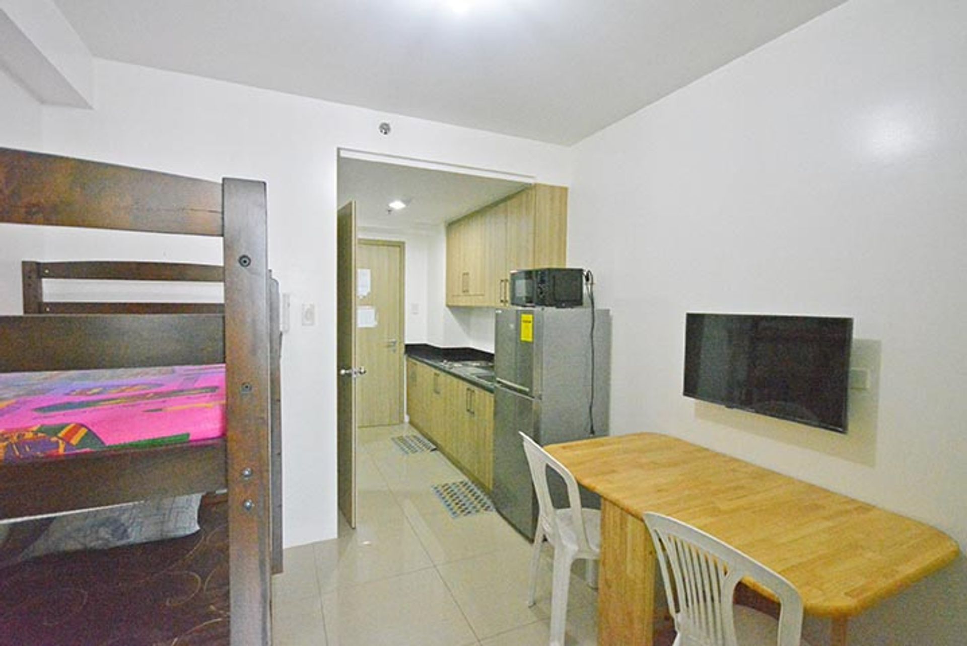 Condominium in San Rafael, Pasay 11155607