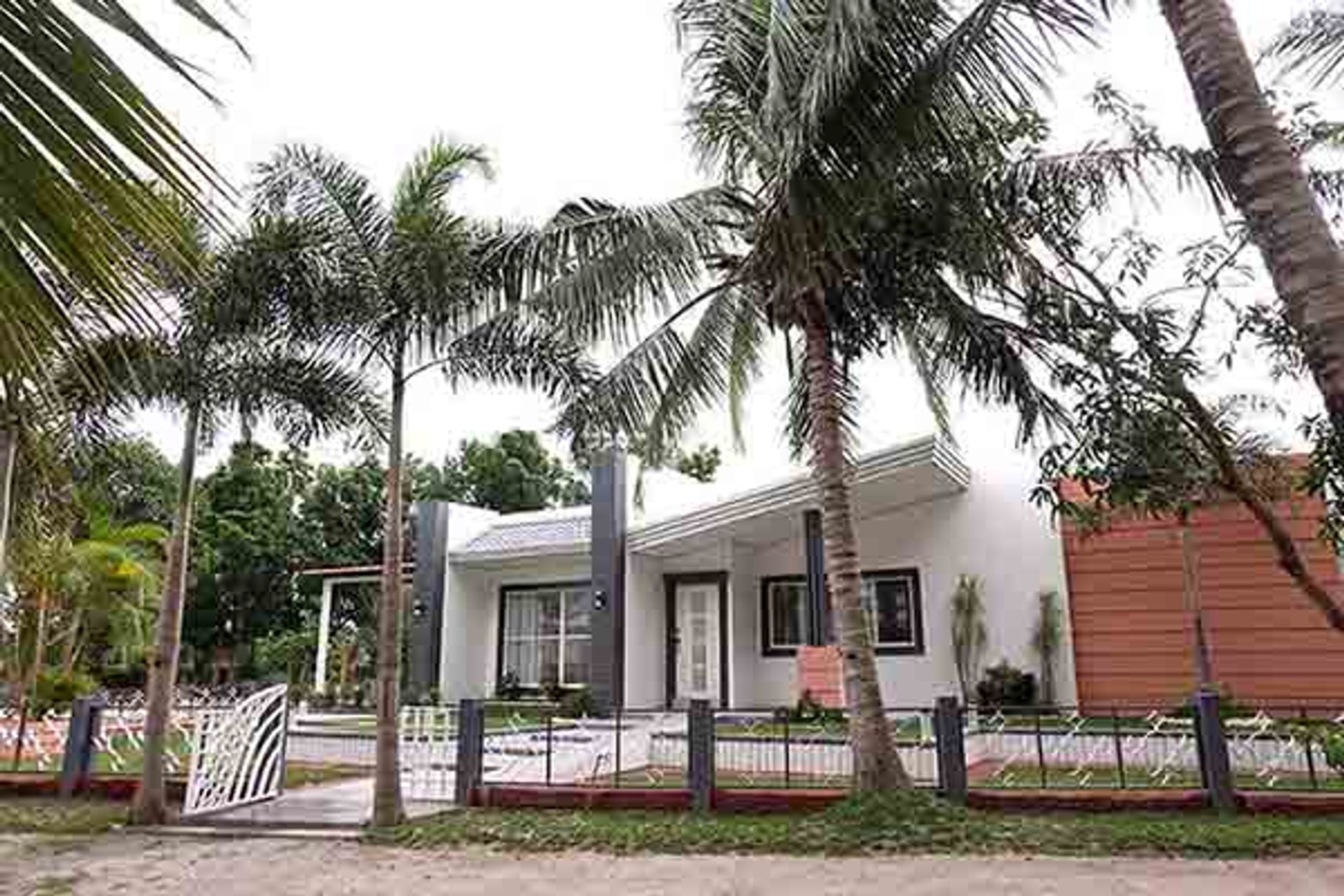 casa no Manucum, Tarlac 11155748