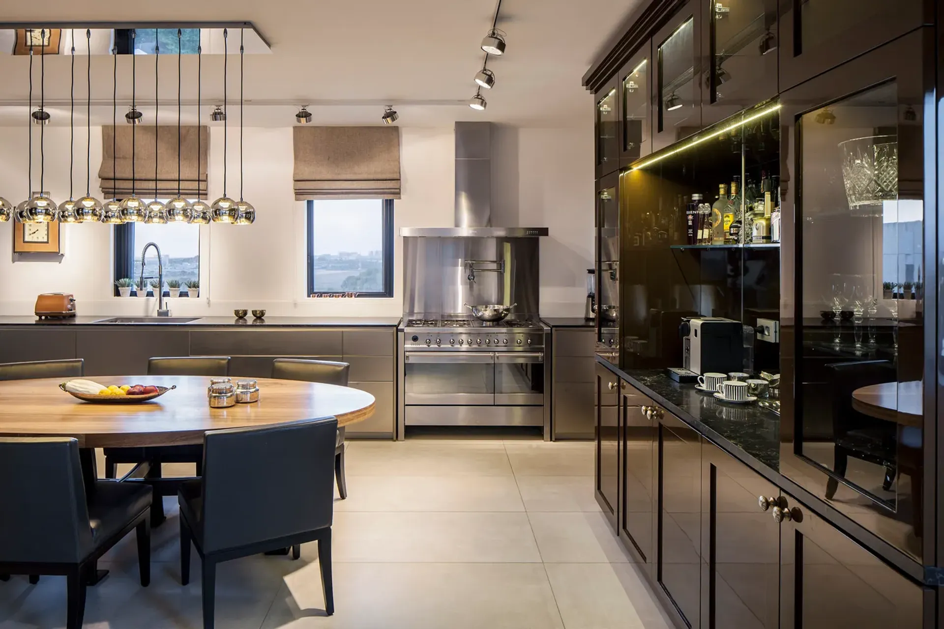 Condominium in Ramat HaSharon, Tel Aviv 11159590