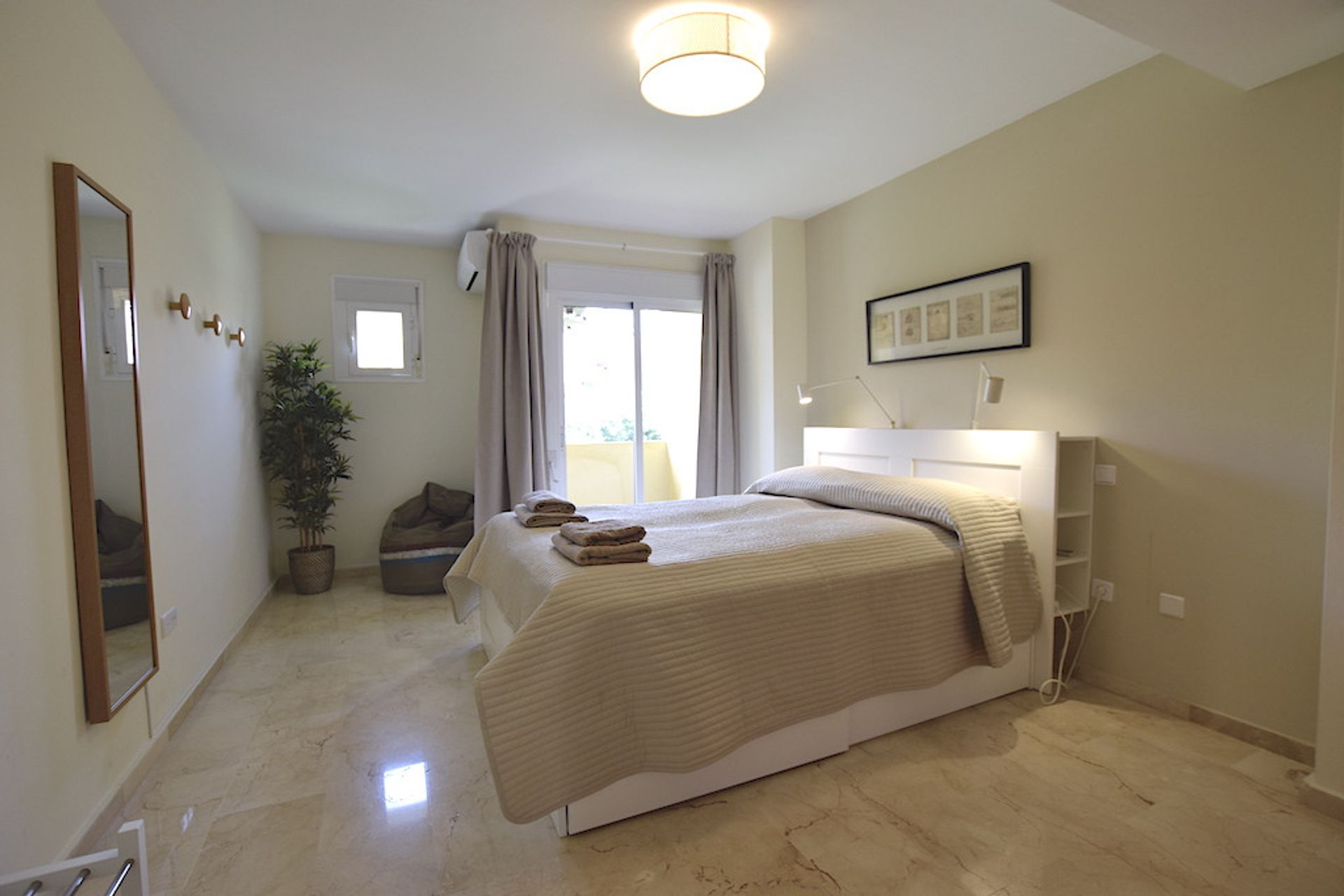 Condominium dans Marbella, Andalucía 11160006