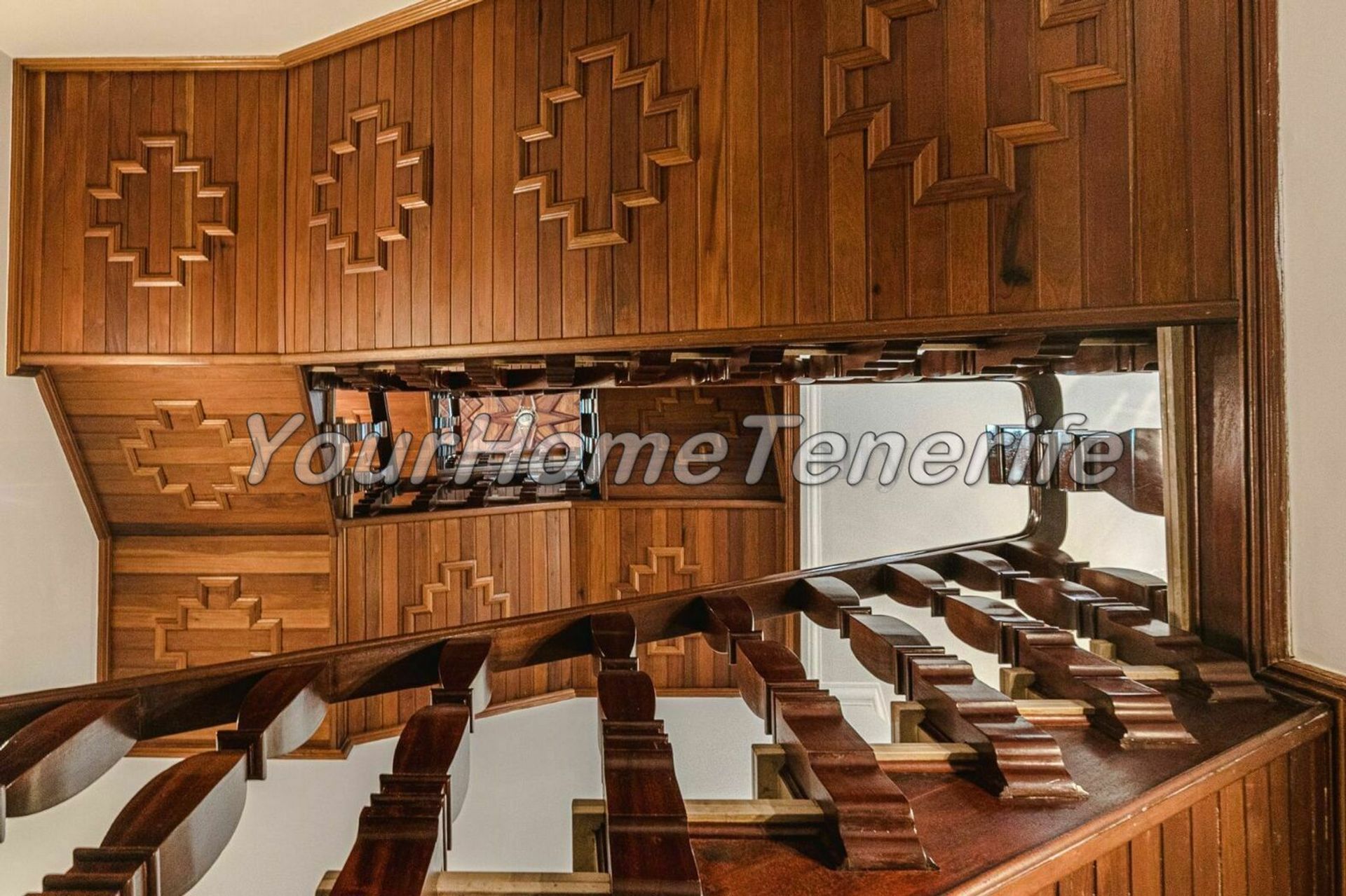 صناعي في San Cristóbal de La Laguna, Canary Islands 11161131