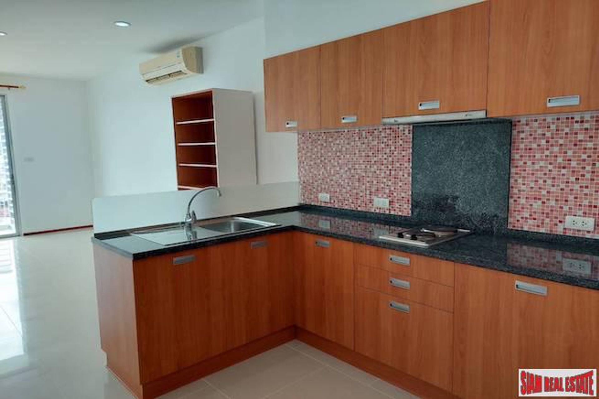 Condominio nel Tambon Don Yai, Chang Wat Ratchaburi 11161190