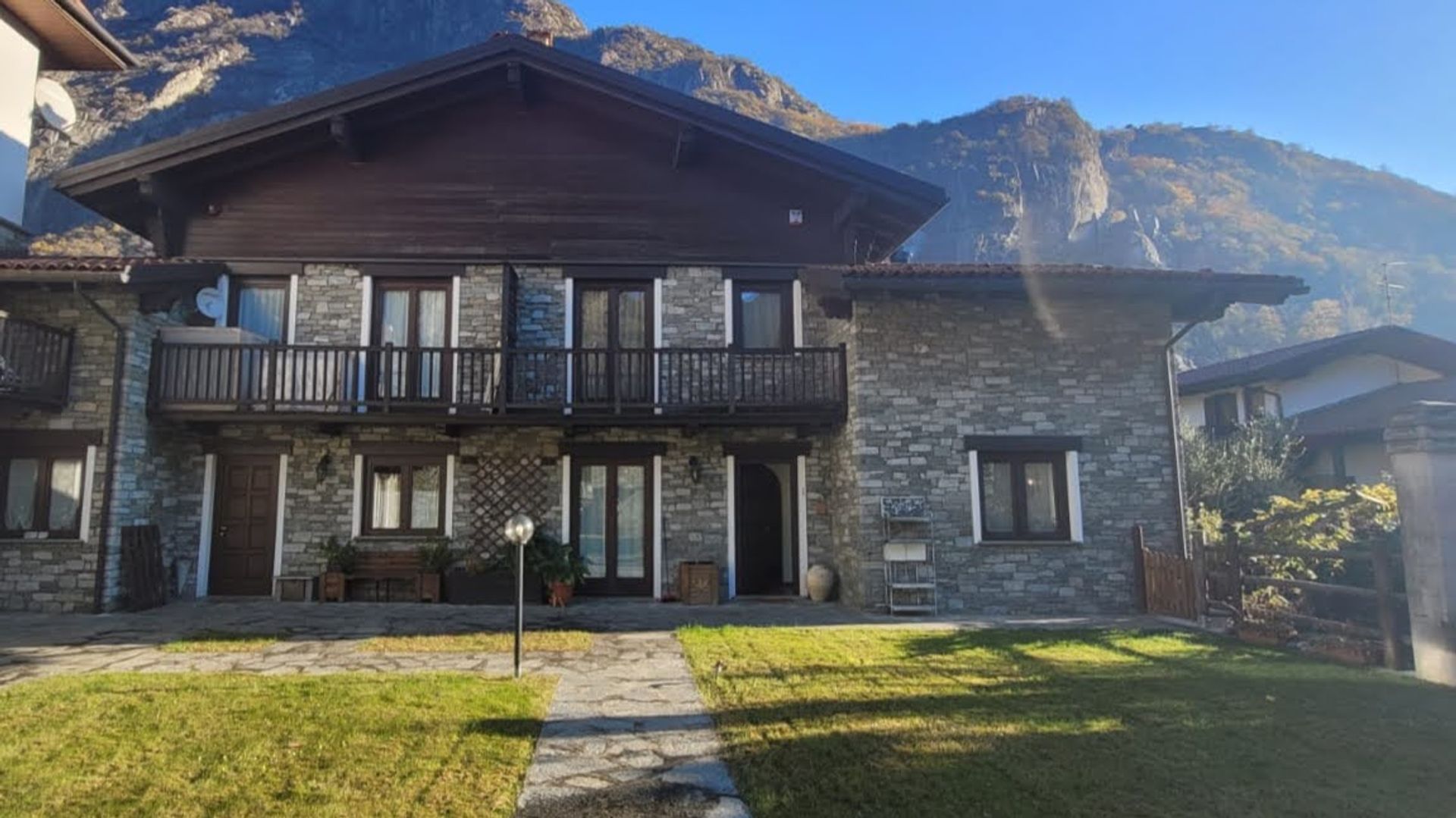 casa no Donnaz, Vale de Aosta 11161486