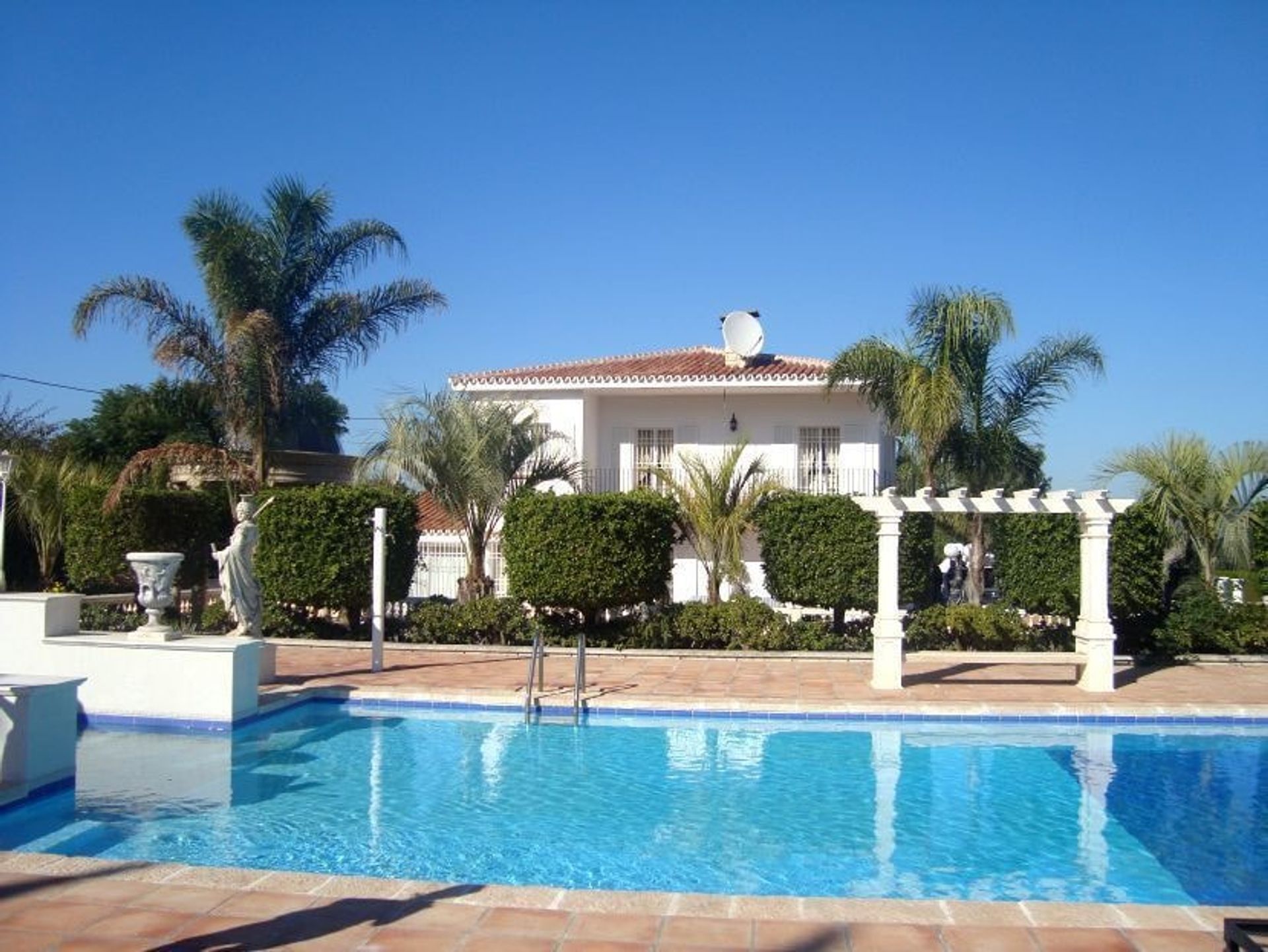 casa no Alhaurín el Grande, Andaluzia 11165445