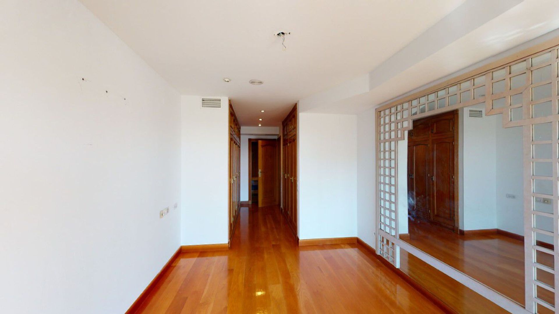 Condominium in Alicante (Alacant), Comunidad Valenciana 11165660