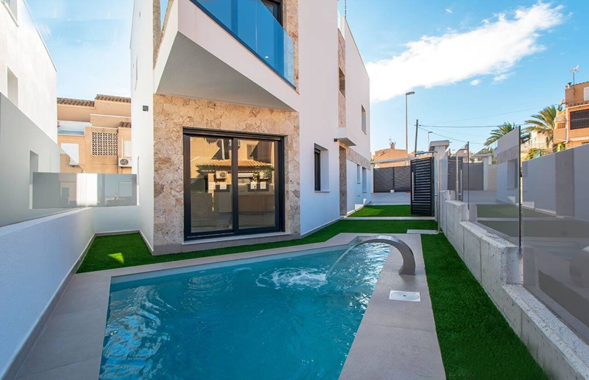 Huis in Torrevieja, Comunidad Valenciana 11166206