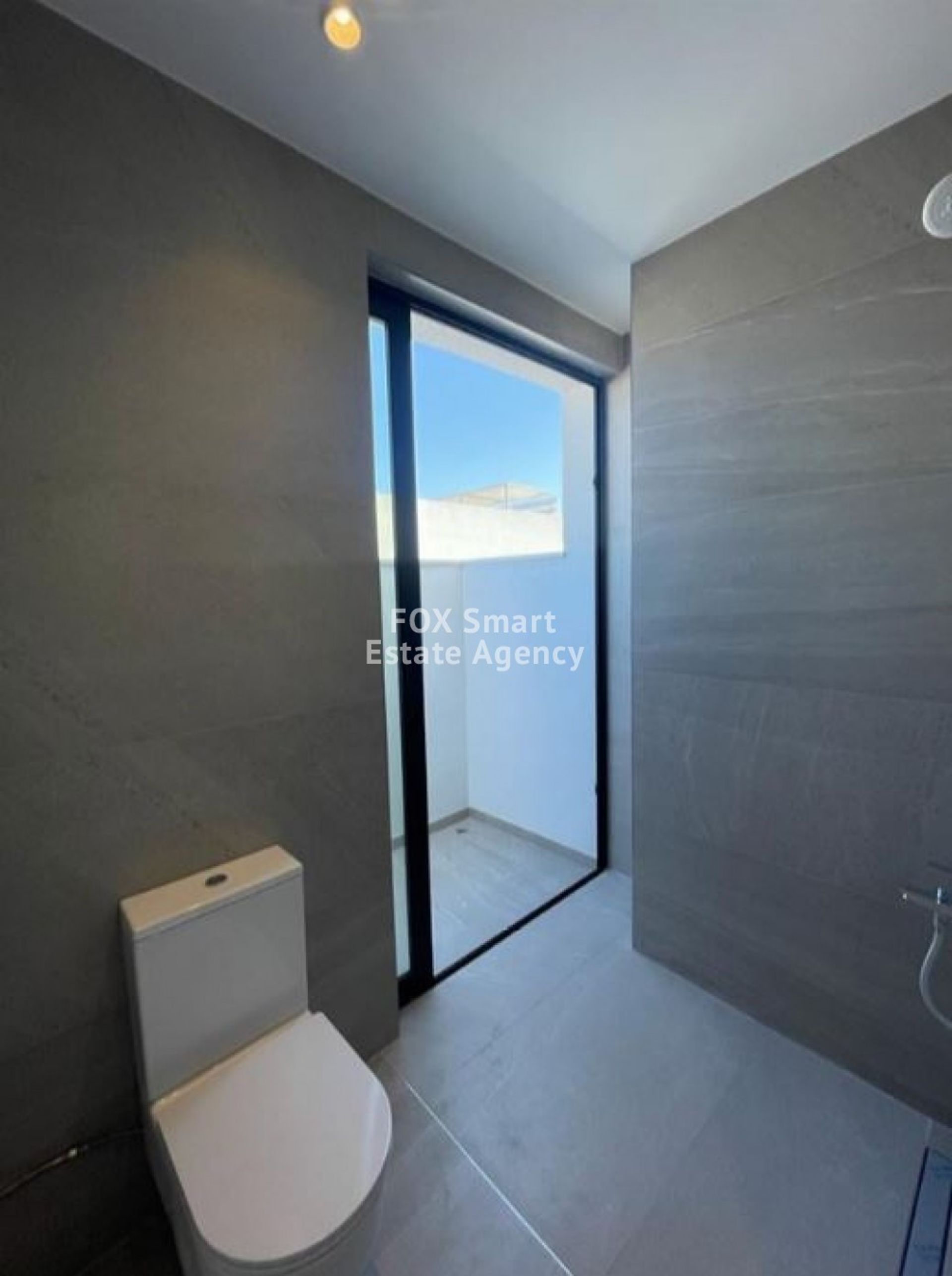 Condominium in Limassol, Limassol 11172346