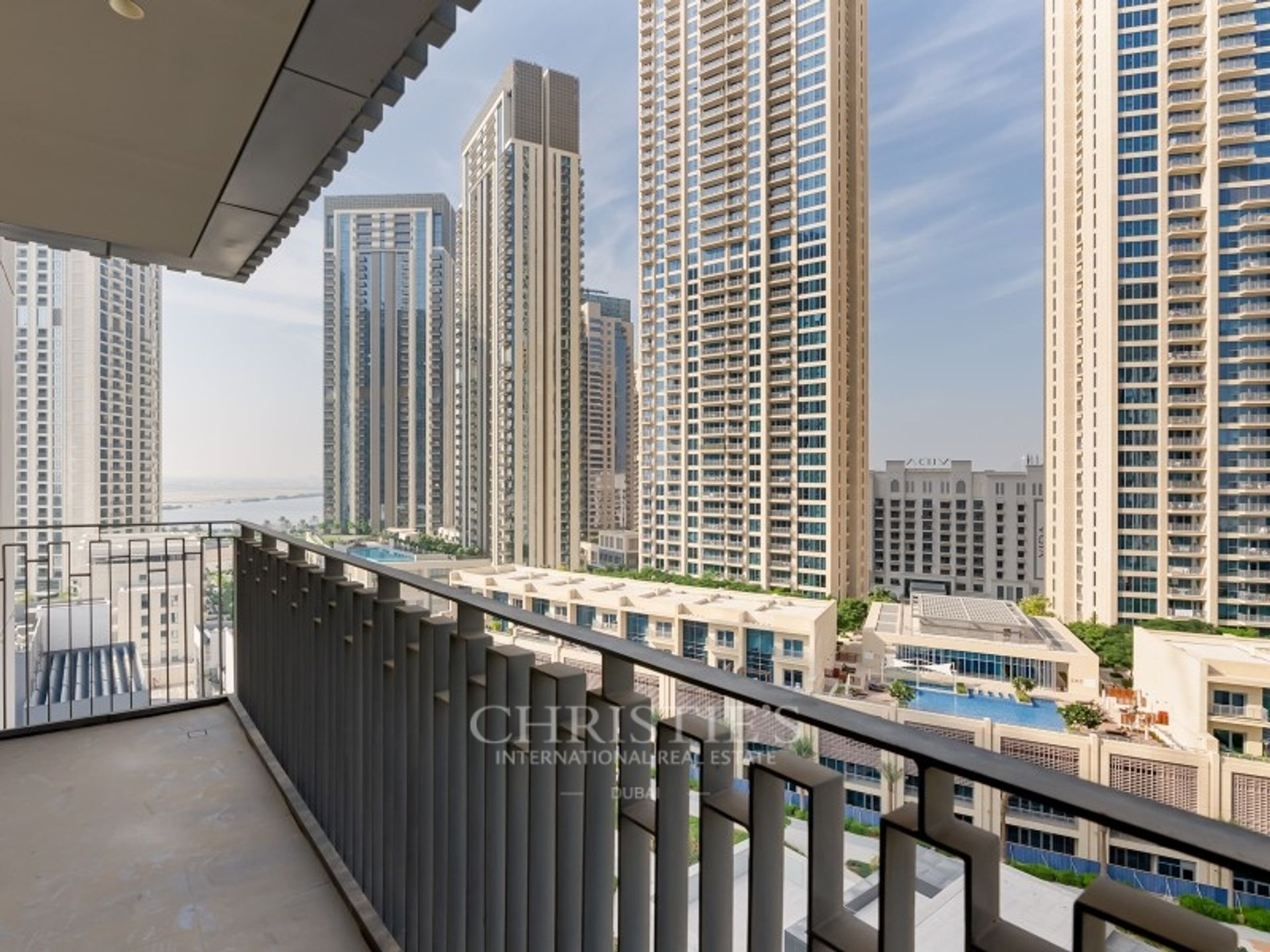 Condominium in Dubai, Dubai 11172735