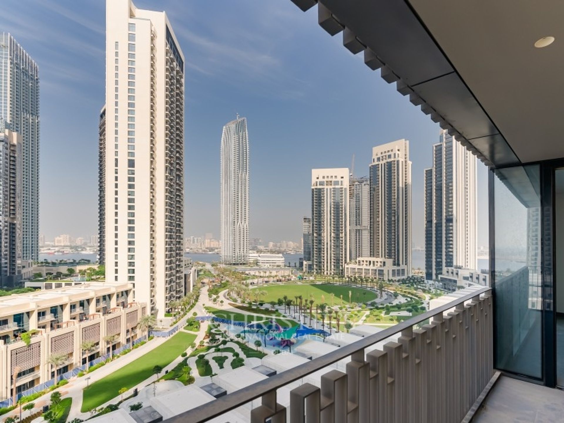 Condominium dans Warisan, Dubaï 11172735