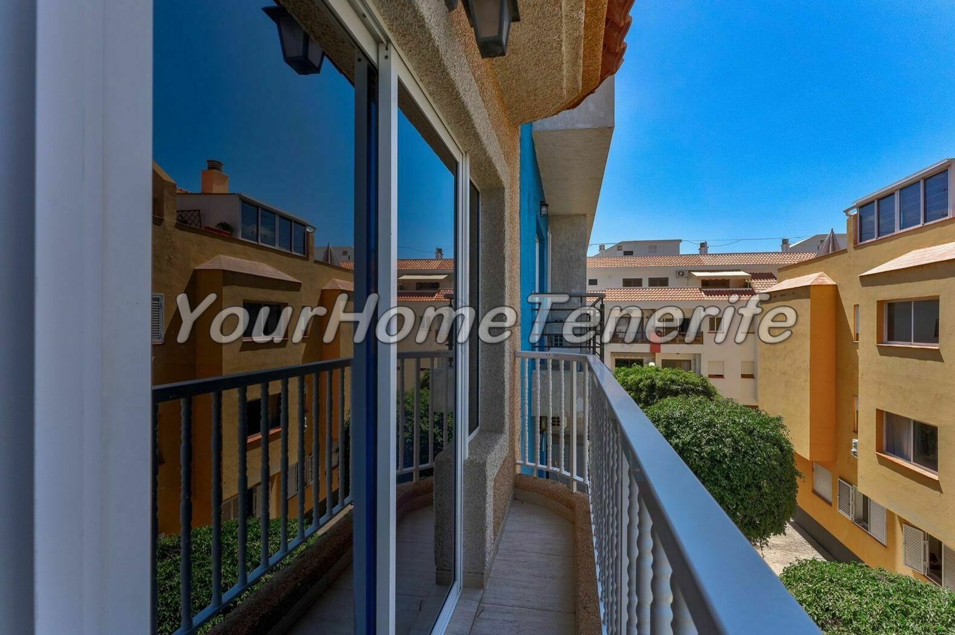 Condominium in Santiago del Teide, Canarias 11172900