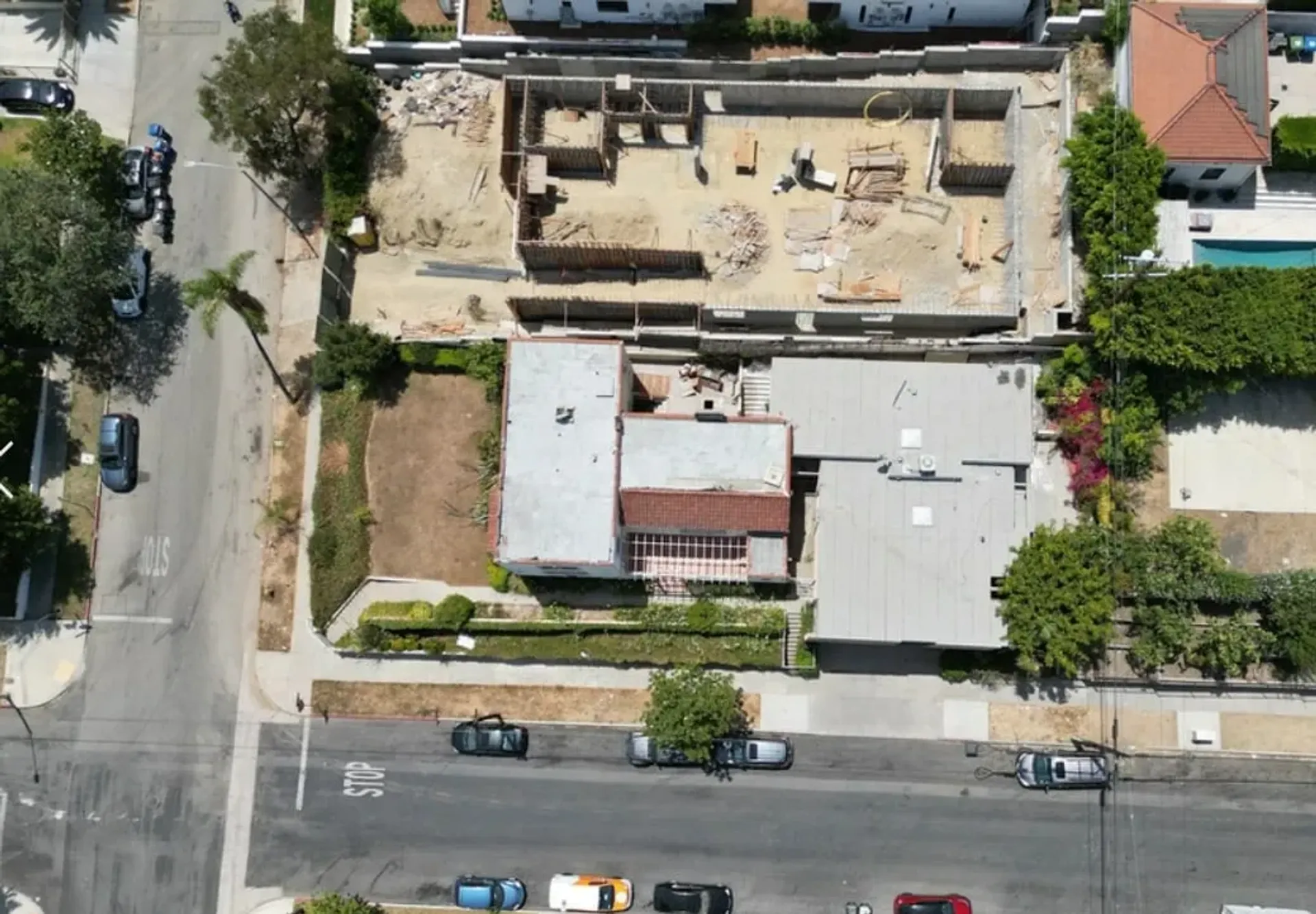 Συγκυριαρχία σε Parklabrea, 4454 Clinton Street 11173369