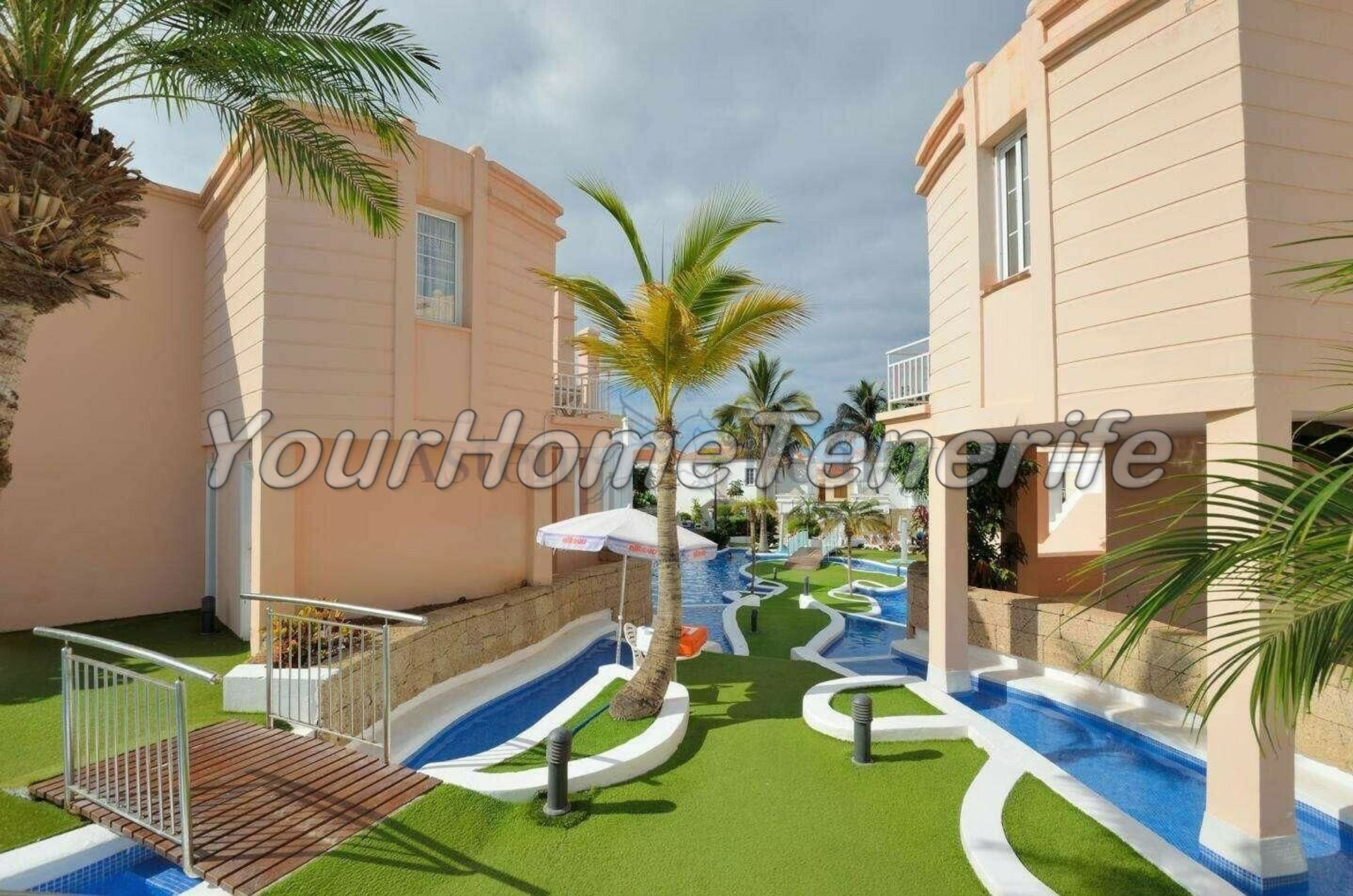 Condominio en Adeje, Islas Canarias 11173550