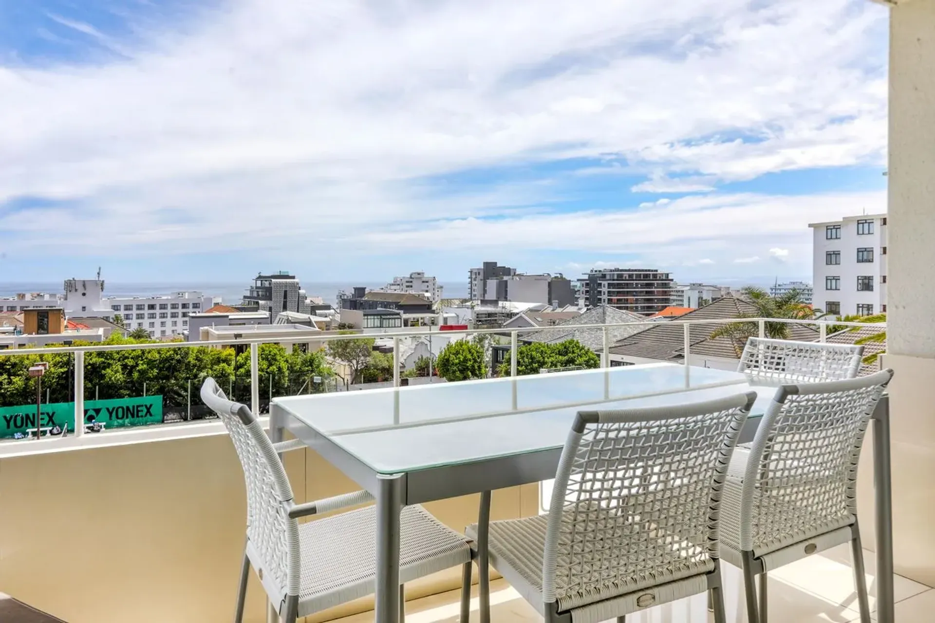 Condominium in Cape Town, 20 Fir Avenue 11173775