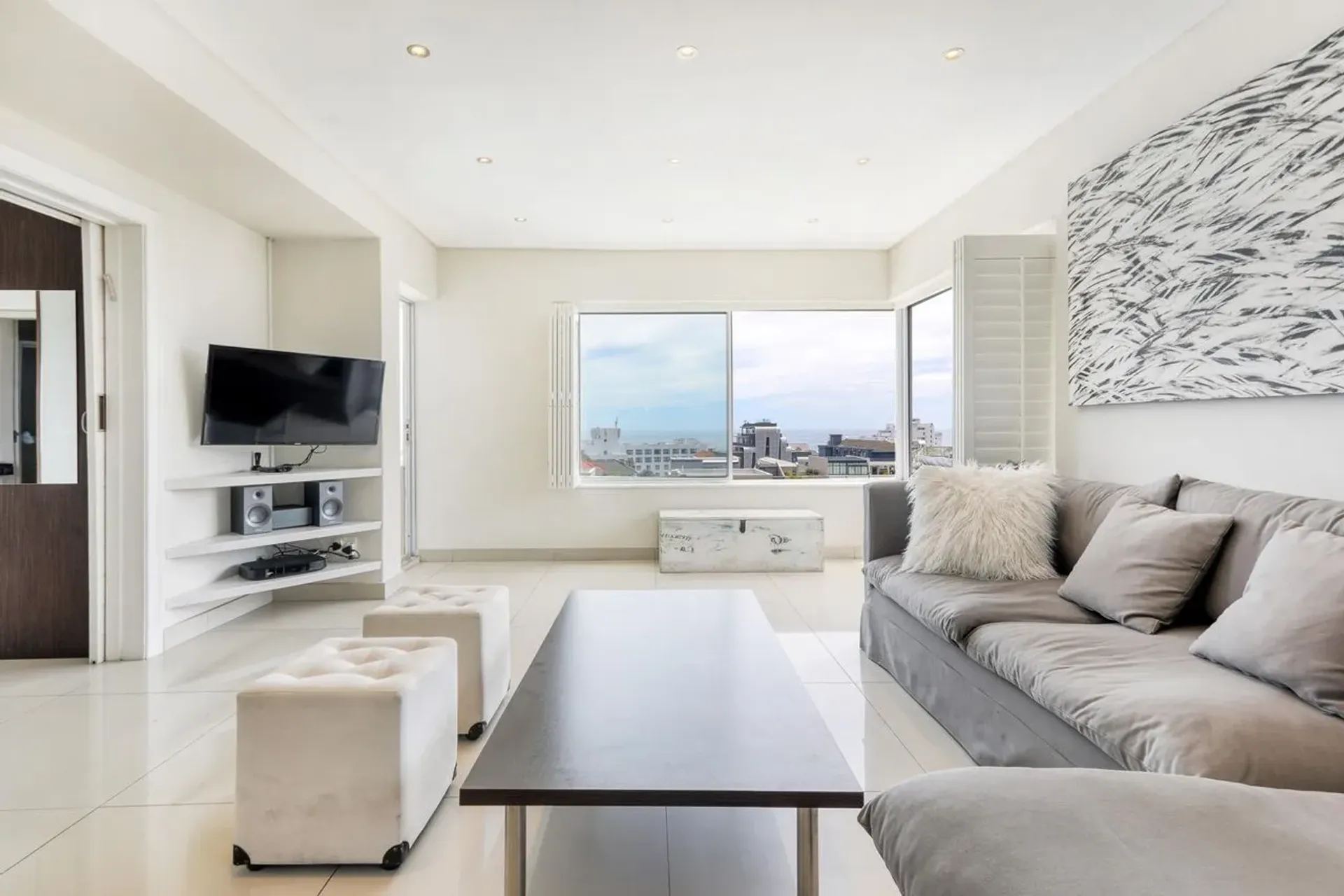 Condominium in Cape Town, 20 Fir Avenue 11173775