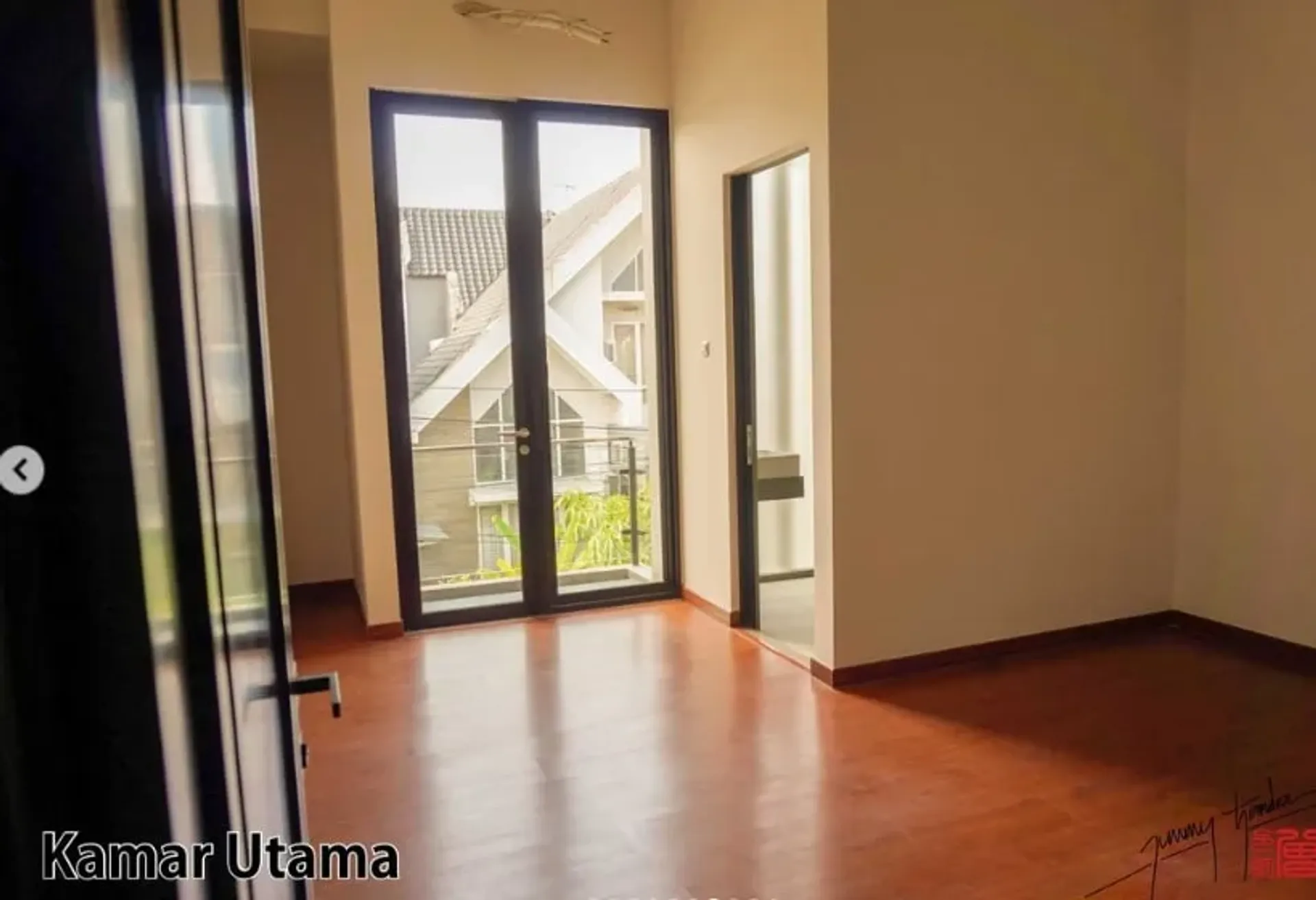 Haus im Ngagelmadia, Jalan Raya Manyar 11174293